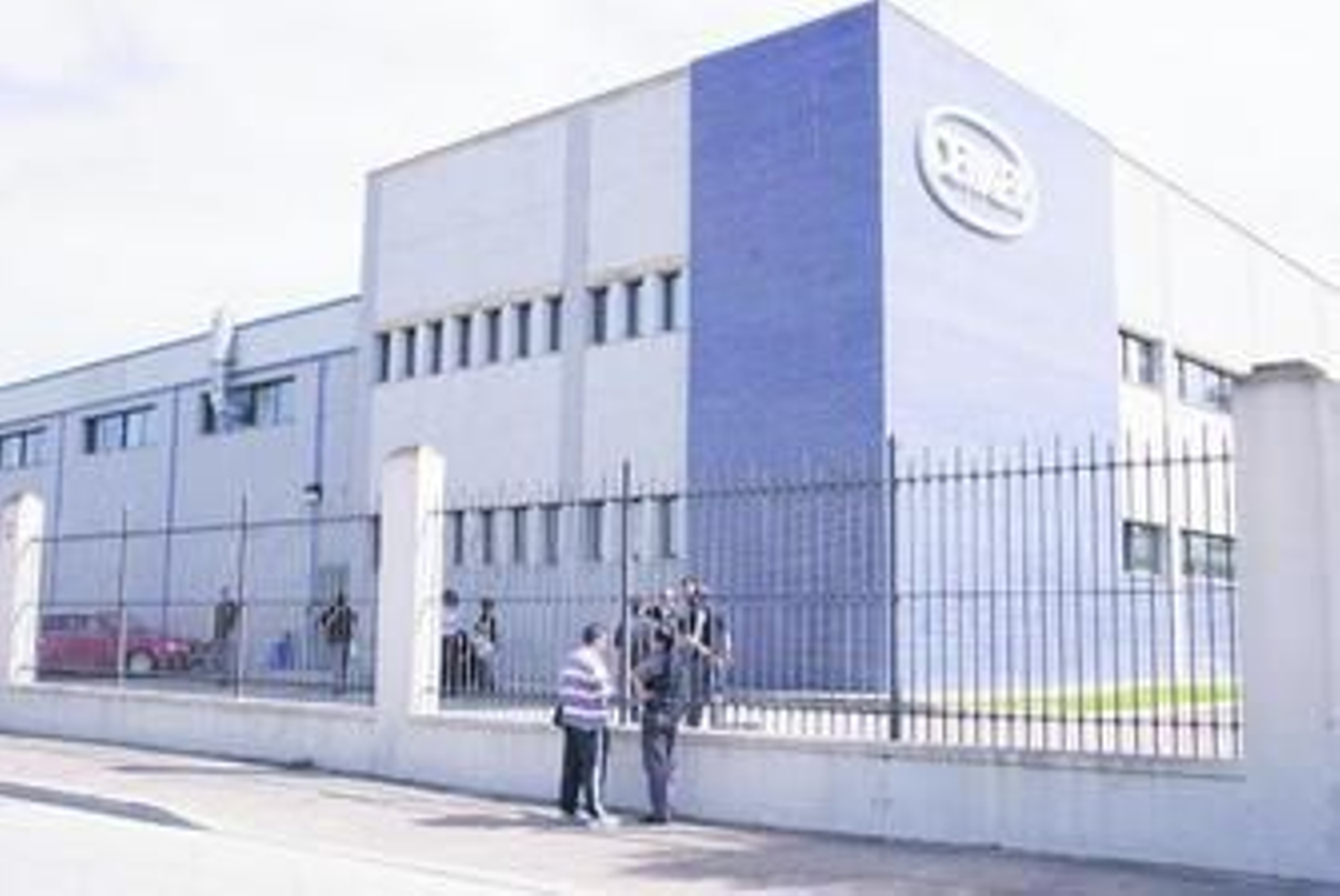 Una vista de la planta de Oetiker España en el polígono Las Salinas, en El Puerto de Santa María.