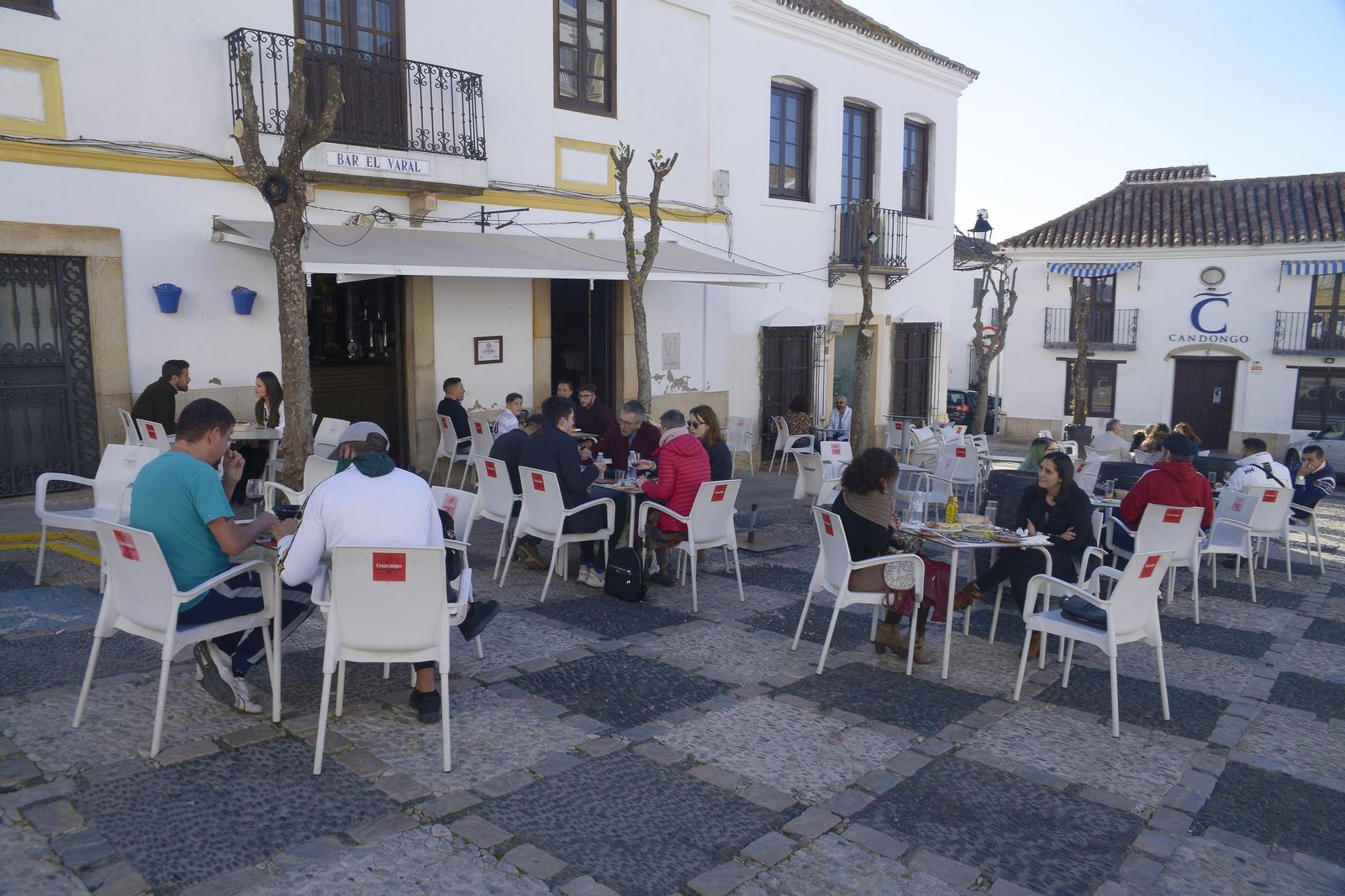 Fotos de ambiente en las calles de San Roque