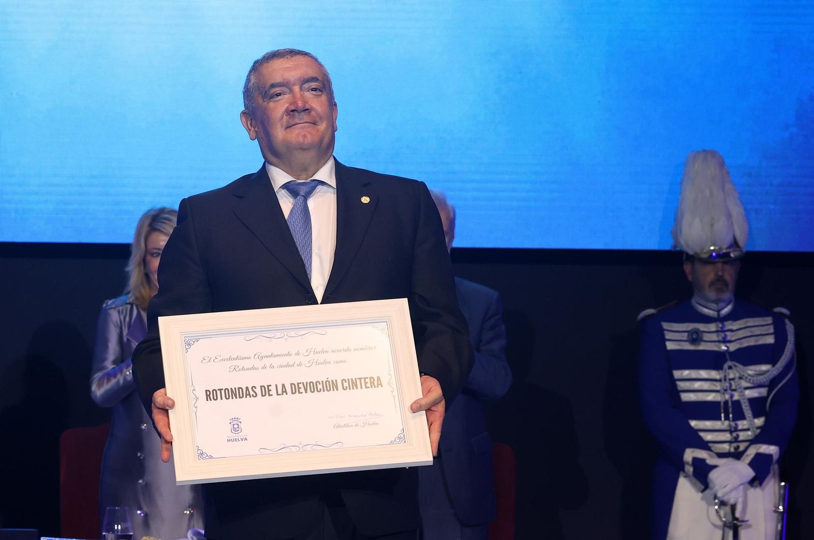 La entrega de honores y distinciones con motivo del Día de Huelva, en imágenes