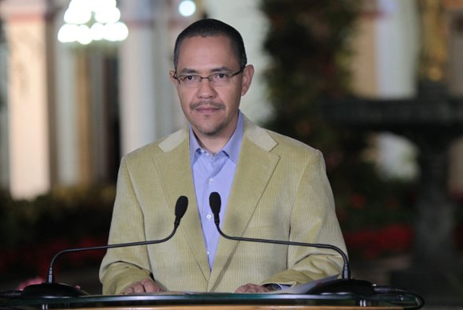 Chávez mejora, pero sigue con la insuficiencia respiratoria