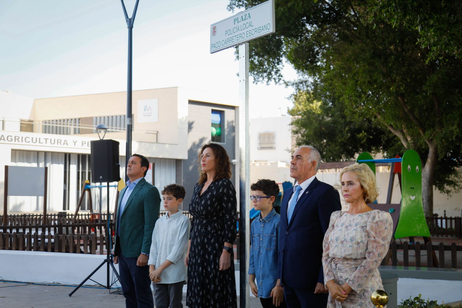 Inauguración de la plaza dedicada al Policía Local Paco Carretero Escribano