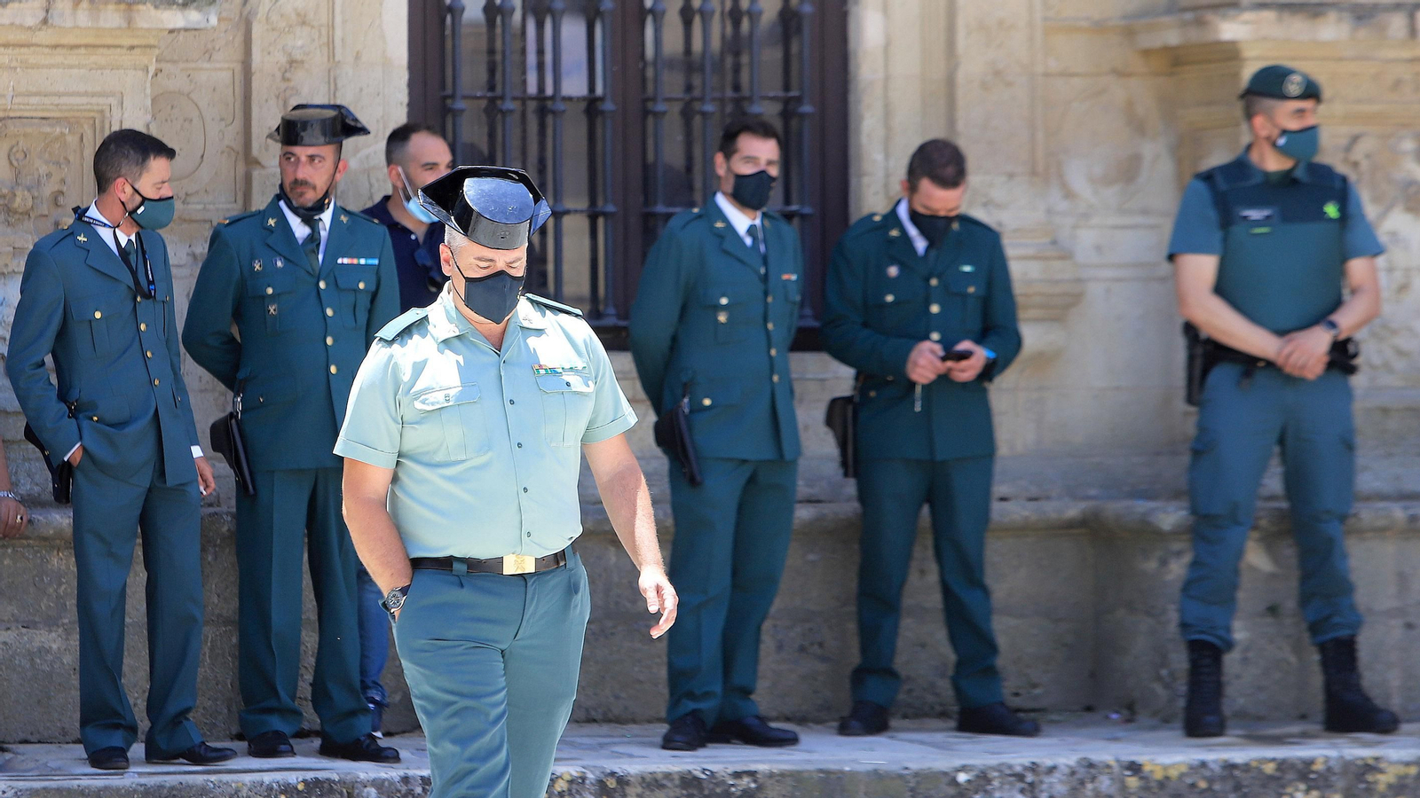 Capilla ardiente en Jerez del guardia civil Agustín Cárdenas