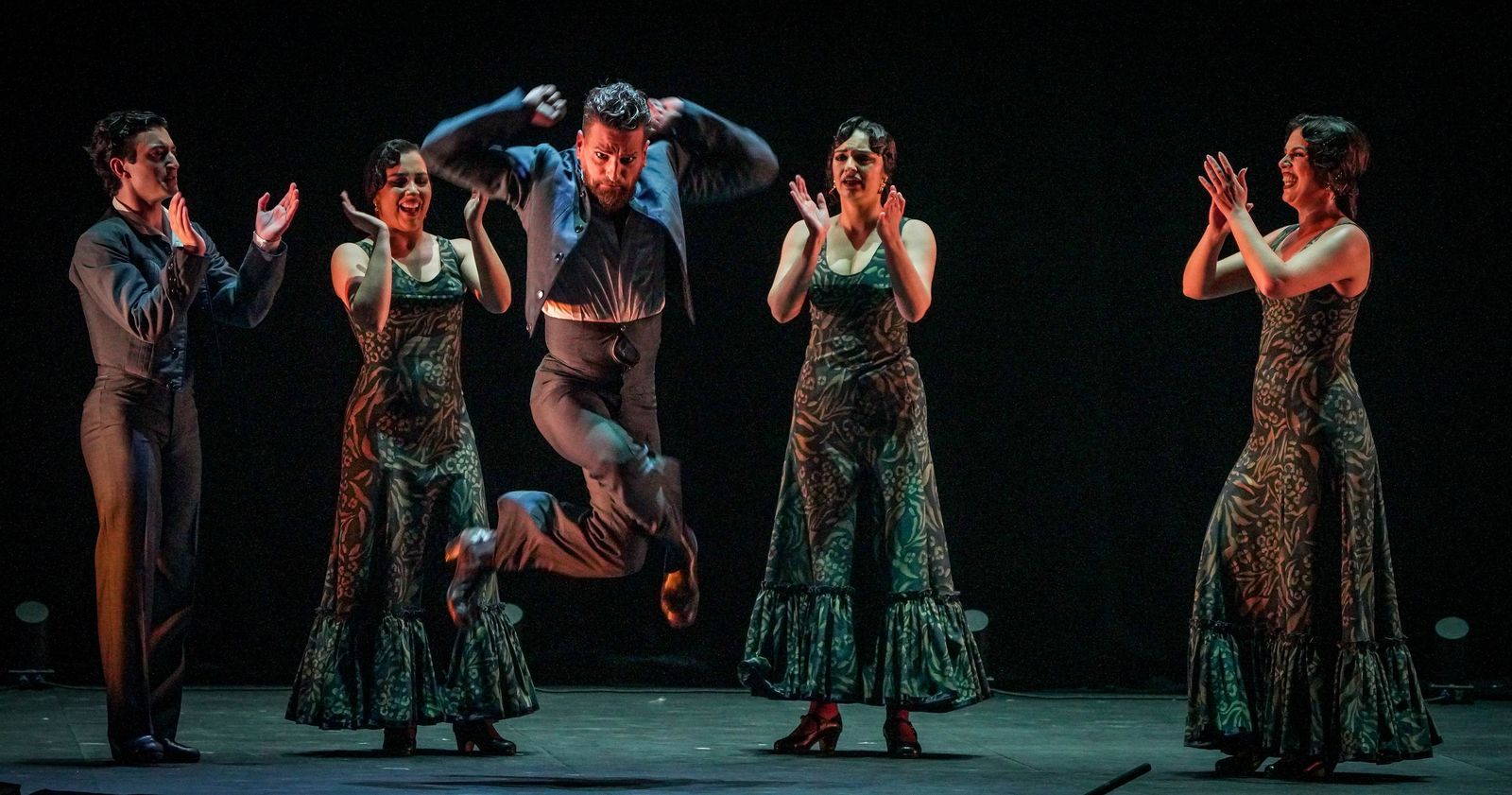 Imágenes del ballet Flamenco de Andalucía 'Tierra bendita', 3o Festival de Jerez