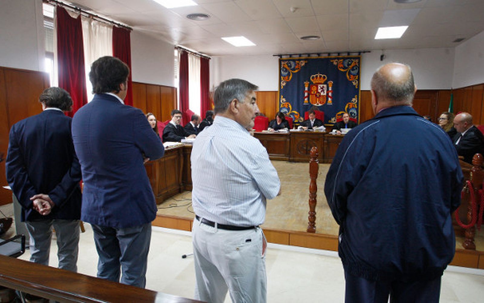 La Audiencia condena a tres de los acusados por el 'caso del resucitado'