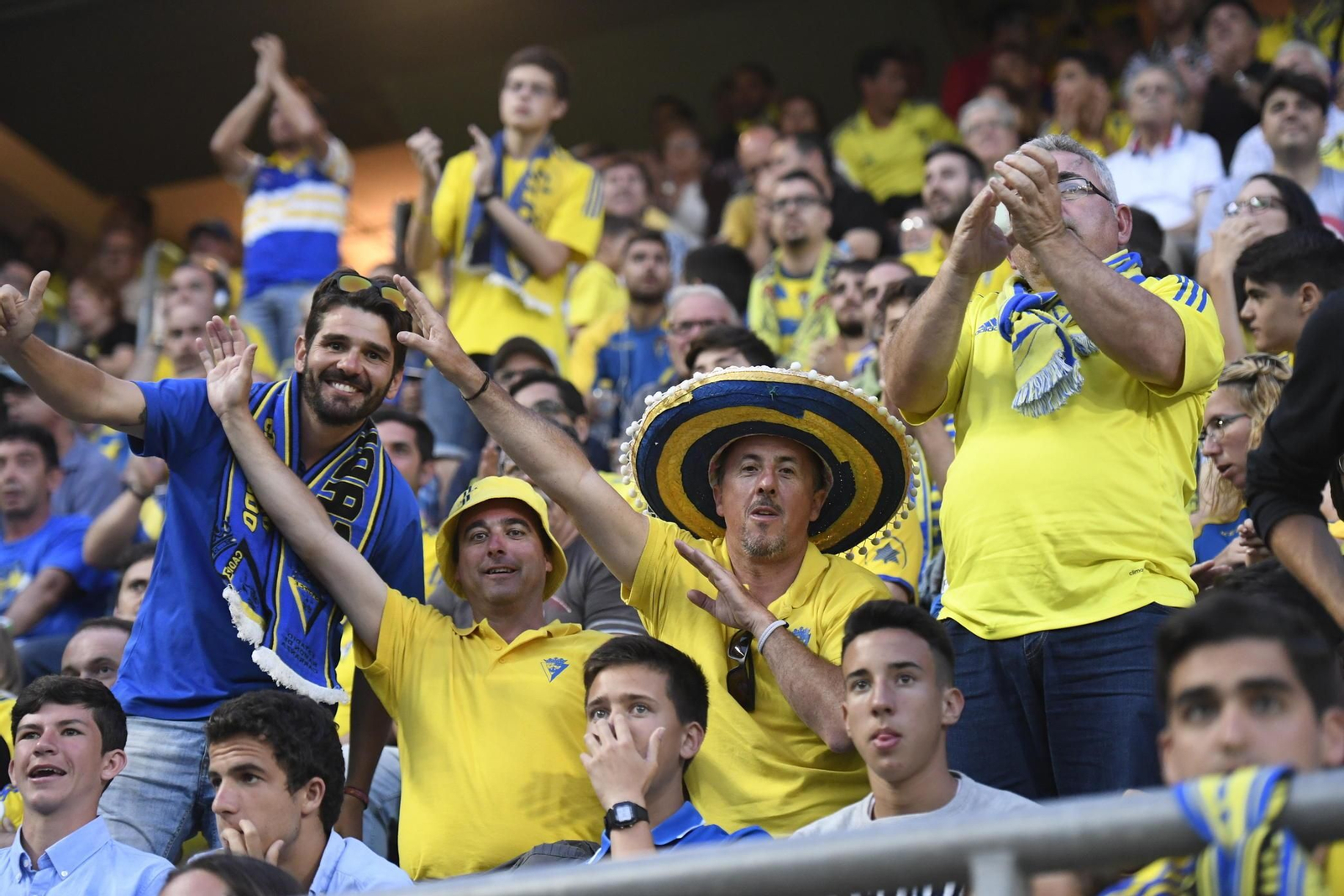 Las imágenes del Cádiz-Elche