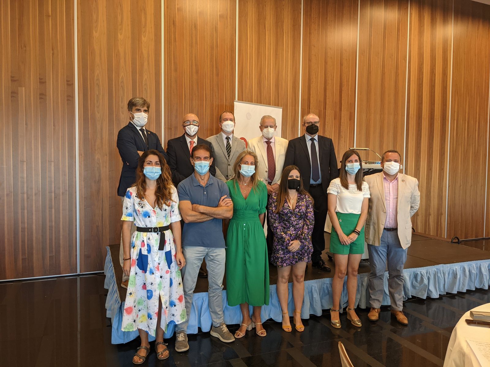 Foto de familia de los ganadores.