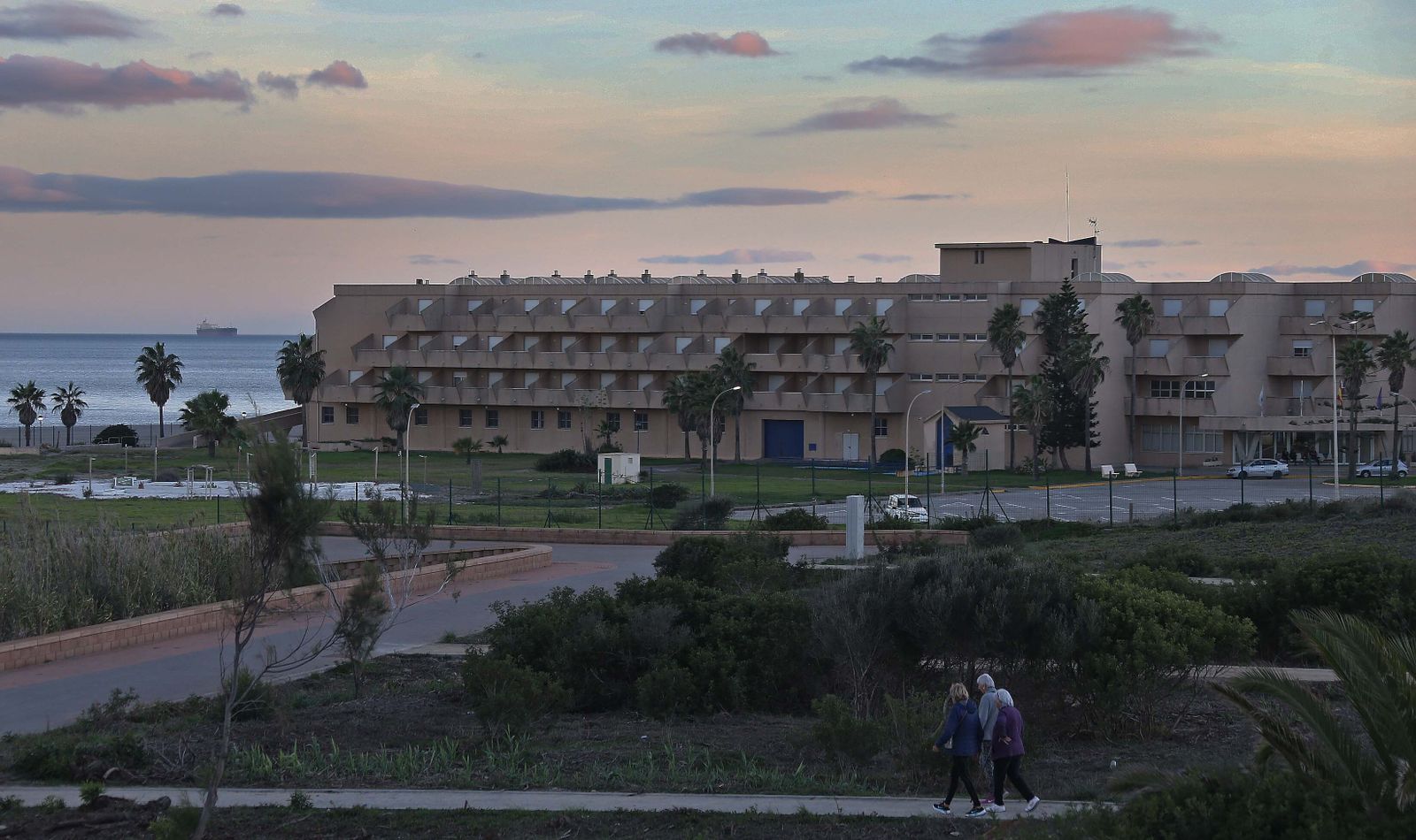 La Junta de Andalucía proyecta dejar en manos  privadas la residencia de tiempo libre de La Línea