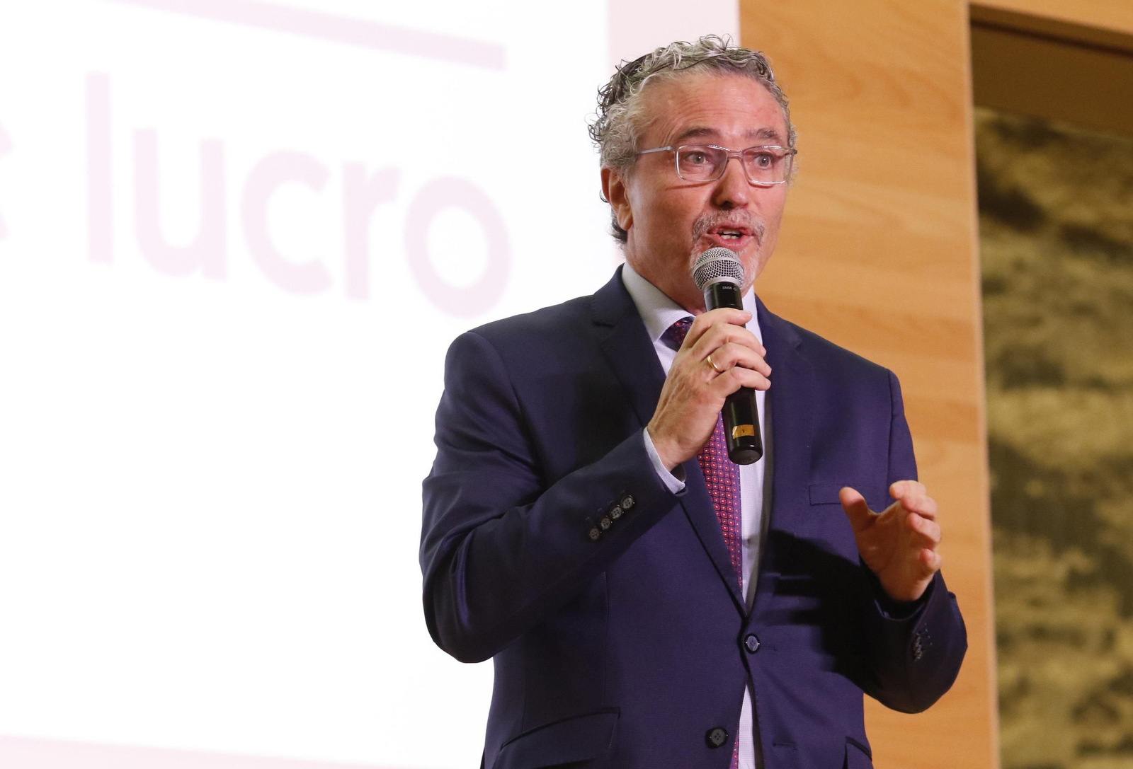 Presentación de 'Joyas con corazón', de Yosíquesé y Prode