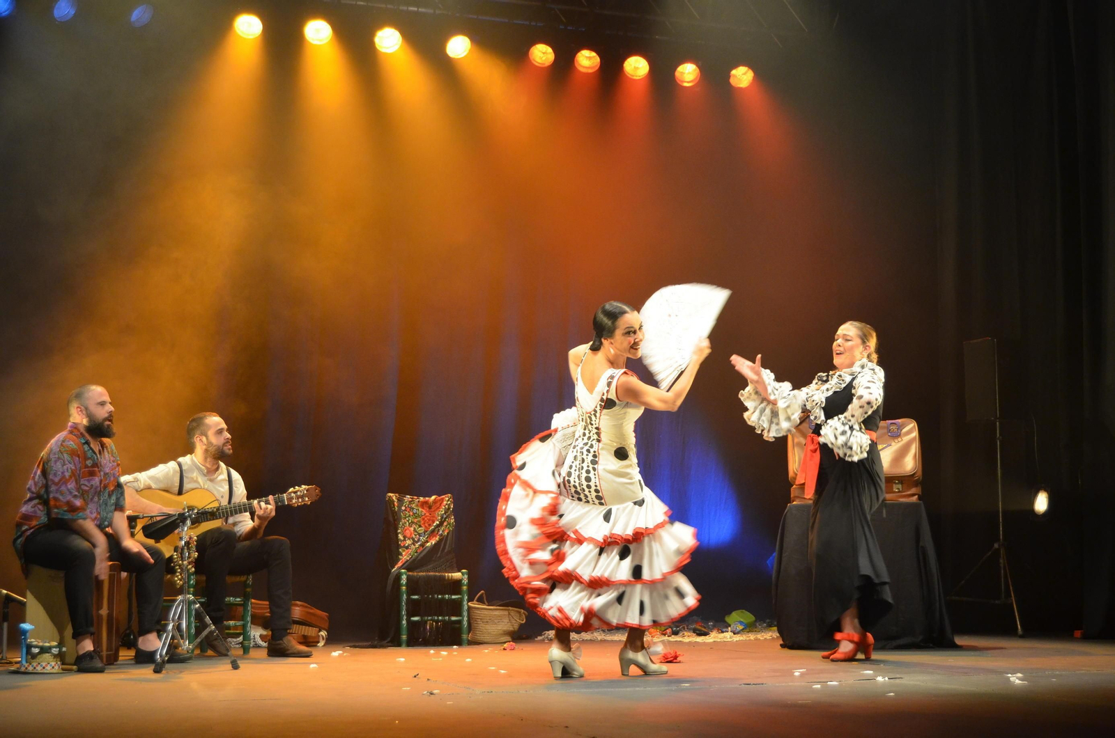 Laura Vital, en un momento del espectáculo 'Flamenclown'. Laura Vital, en un momento del espectáculo 'Flamenclown'.