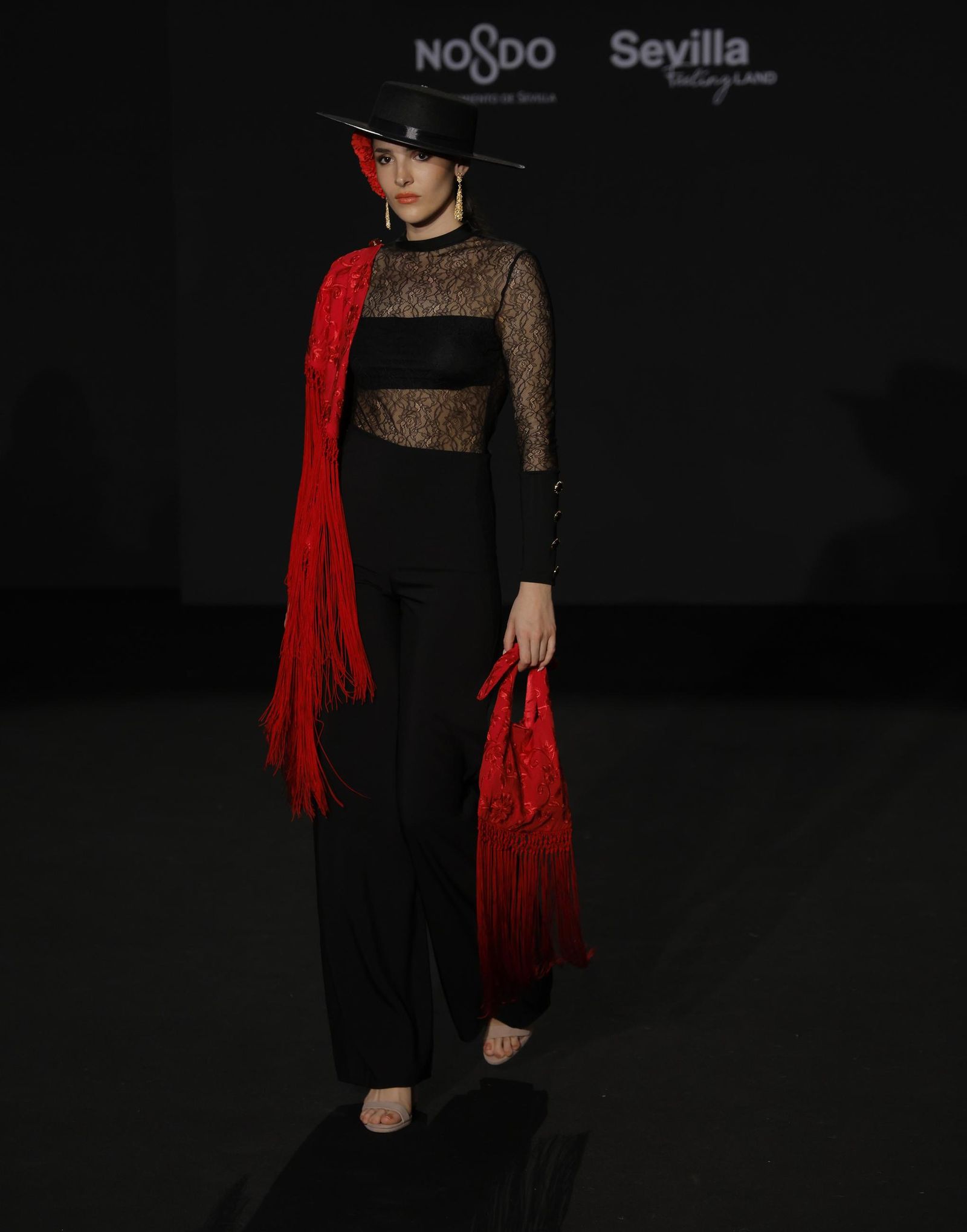 Emprende Lunares, el desfile de moda flamenca de Nené Atelier, que anticipa la Feria de Abril: todas las fotos.