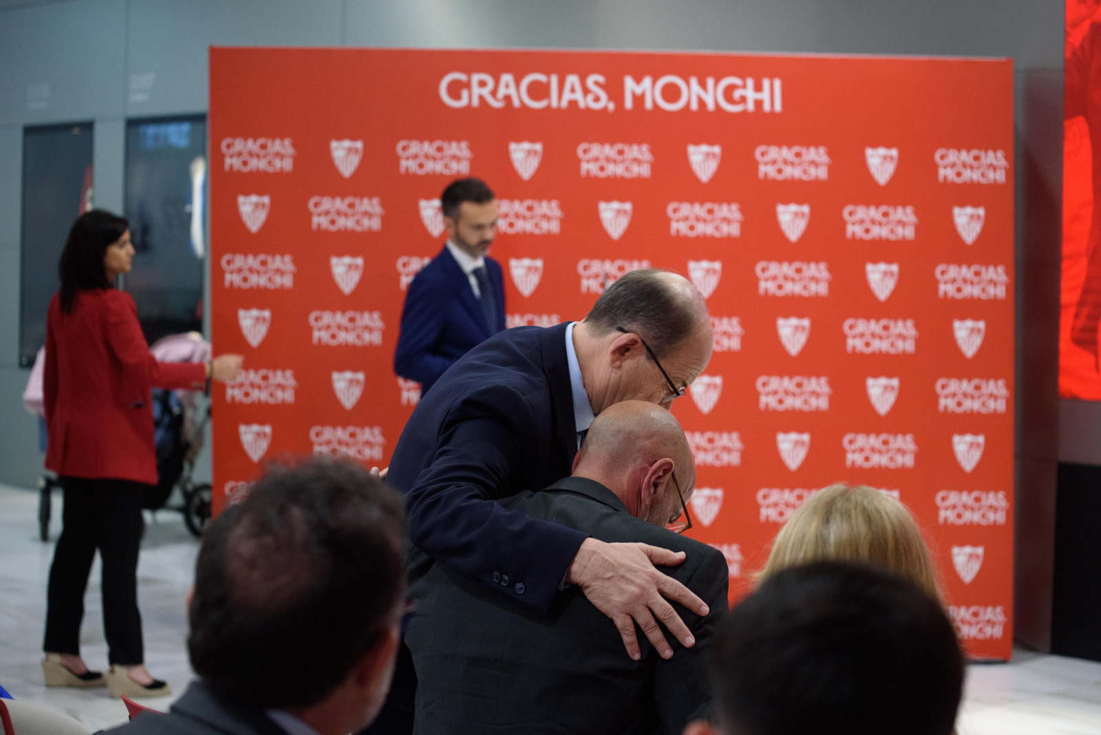 La despedida de Monchi, en imágenes