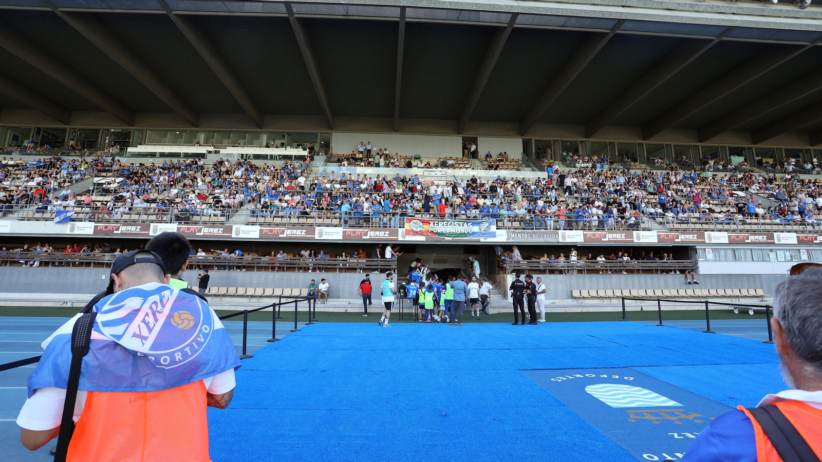 Búscate en el partido entre el Xerez DFC y Ceuta B en Chapín