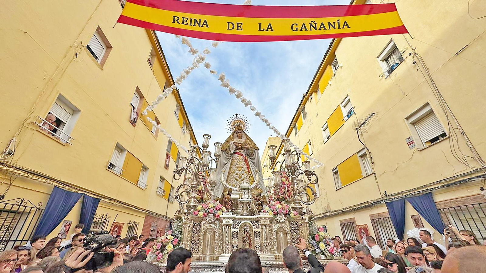 Traslado de Nuestra Señora de la Salud (1).jpg