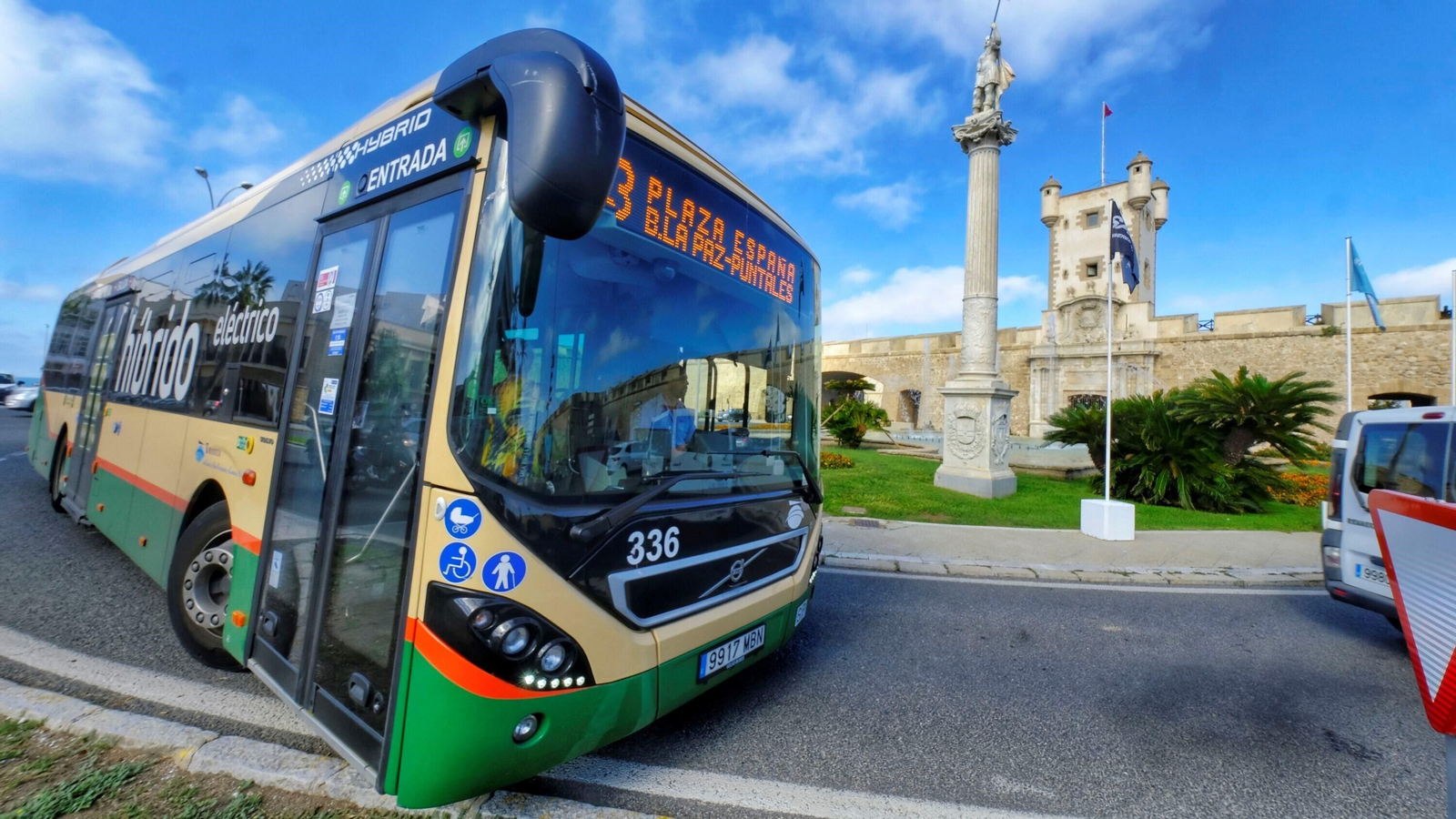 Uno de los nuevos autobuses que entraron en servicio ha poco más de un año.