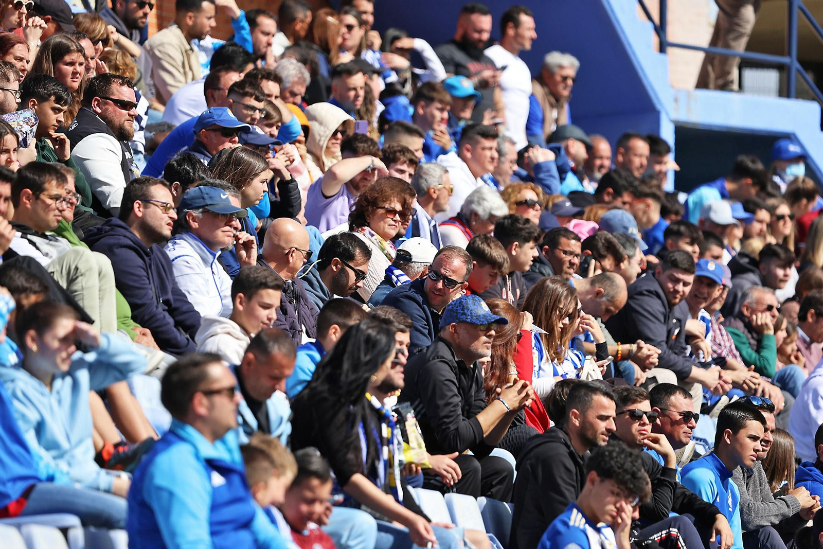 Ambiente en las gradas del Recreativo de Huelva vs AD Ceuta FC