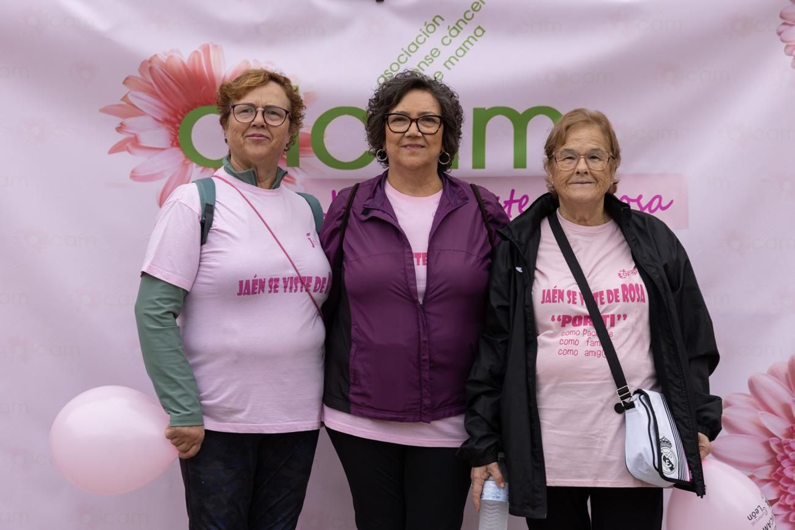 Jaén se viste de rosa con una marcha reivindicativa contra el cáncer de mama