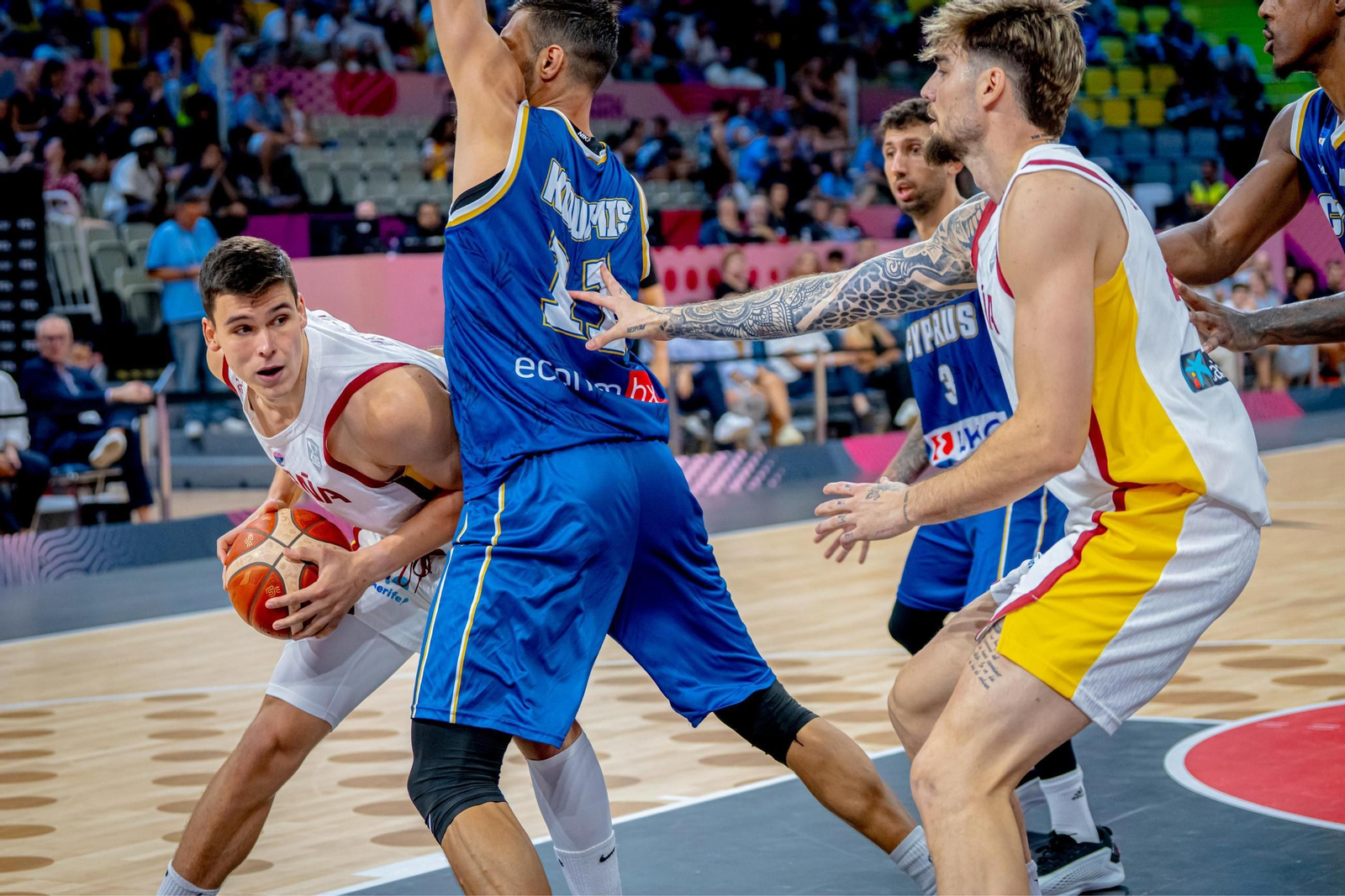 Las fotos del Chipre - España de baloncesto