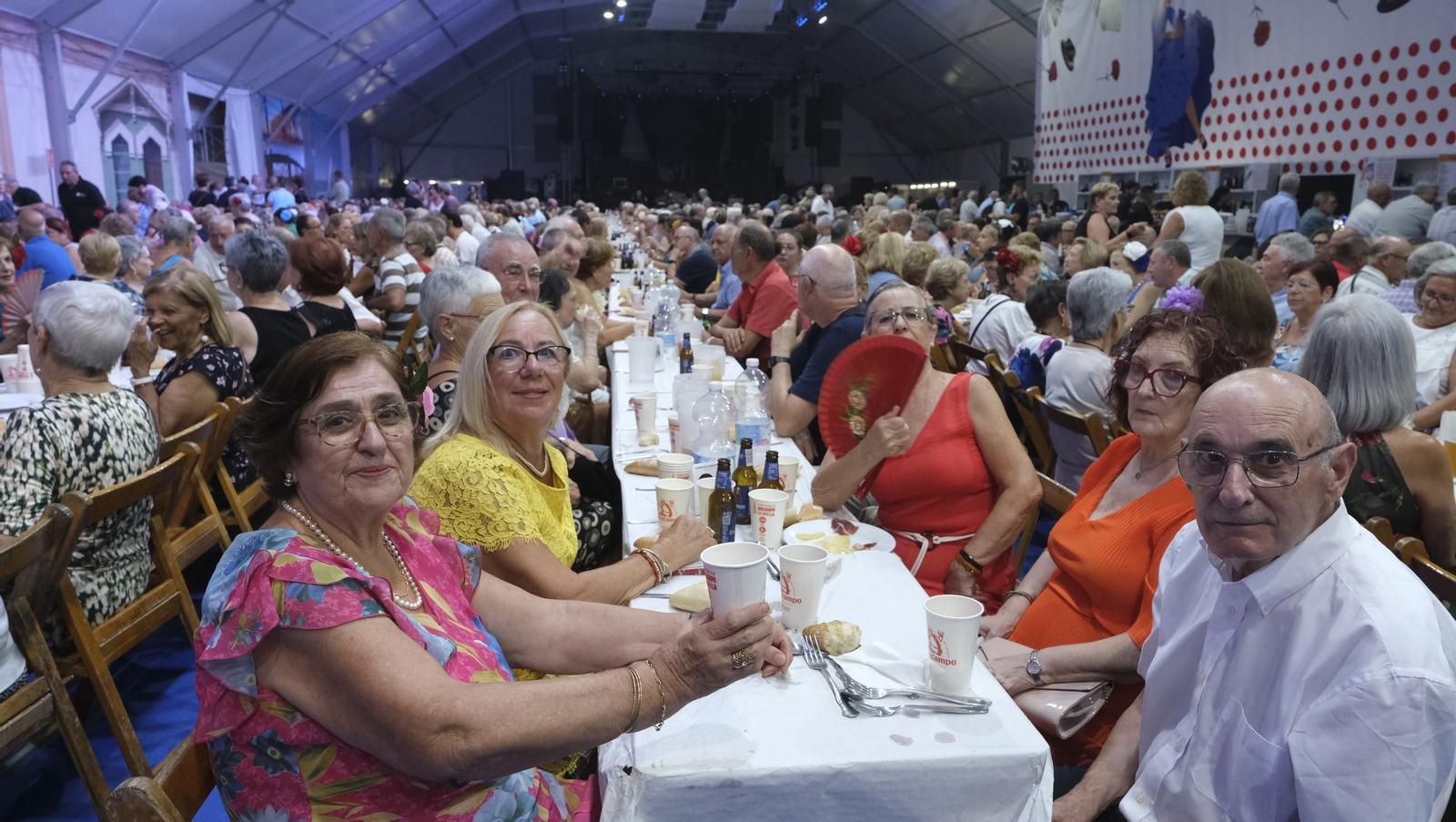 El homenaje a los mayores en la Feria de Almería 2025, en imágenes