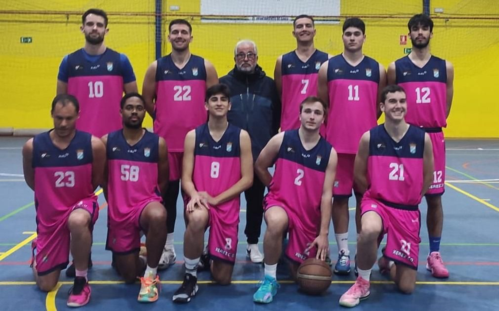 El Xerez CD consiguió la décima victoria de la temporada.