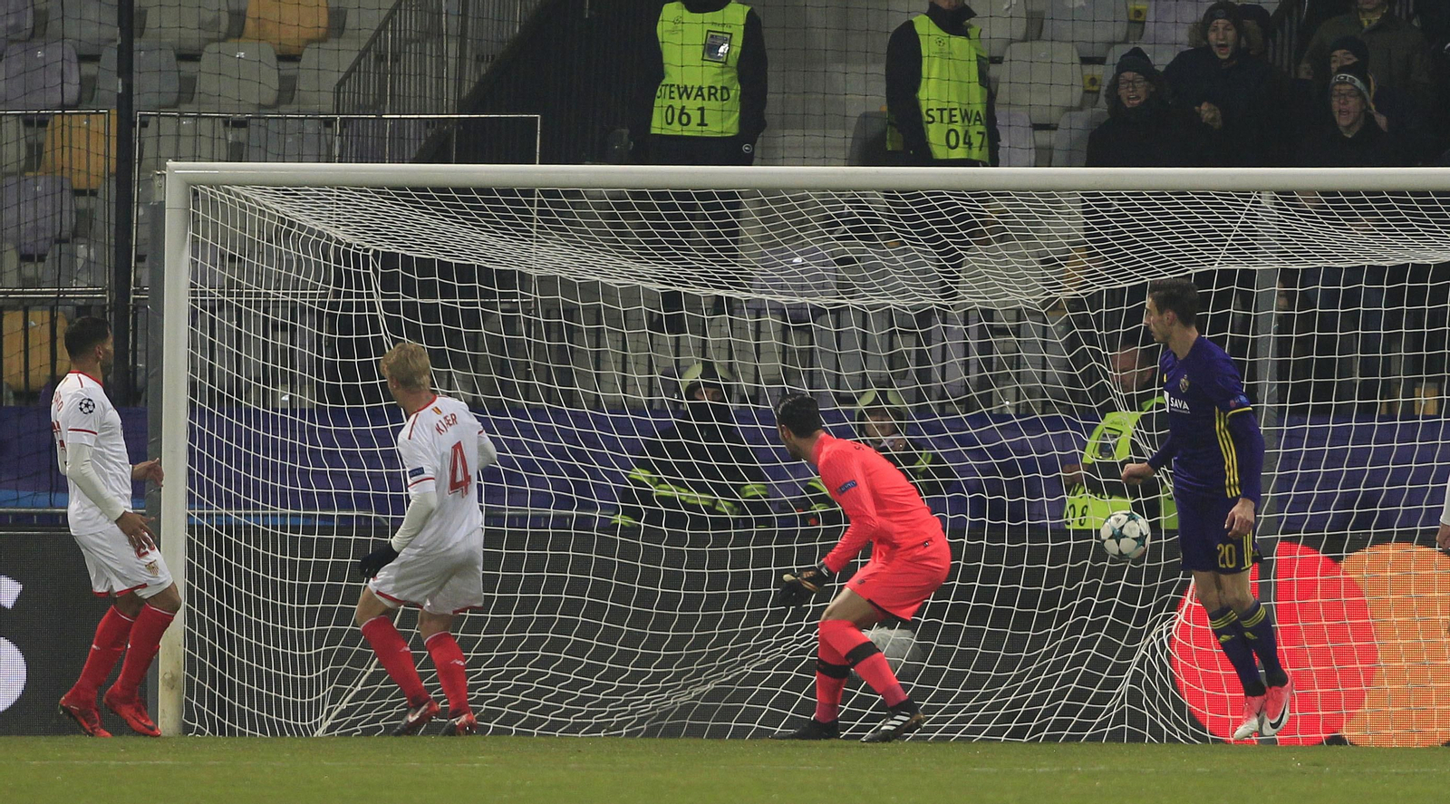 El Maribor-Sevilla FC, en imágenes