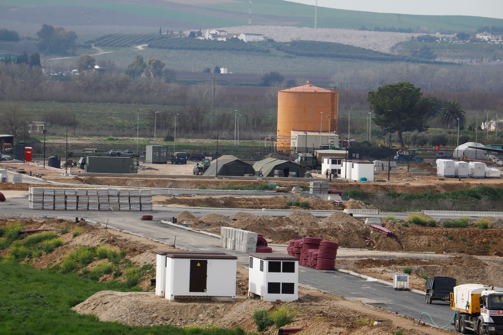 El avance de las obras de la Base Logística del Ejército de Tierra, en imágenes