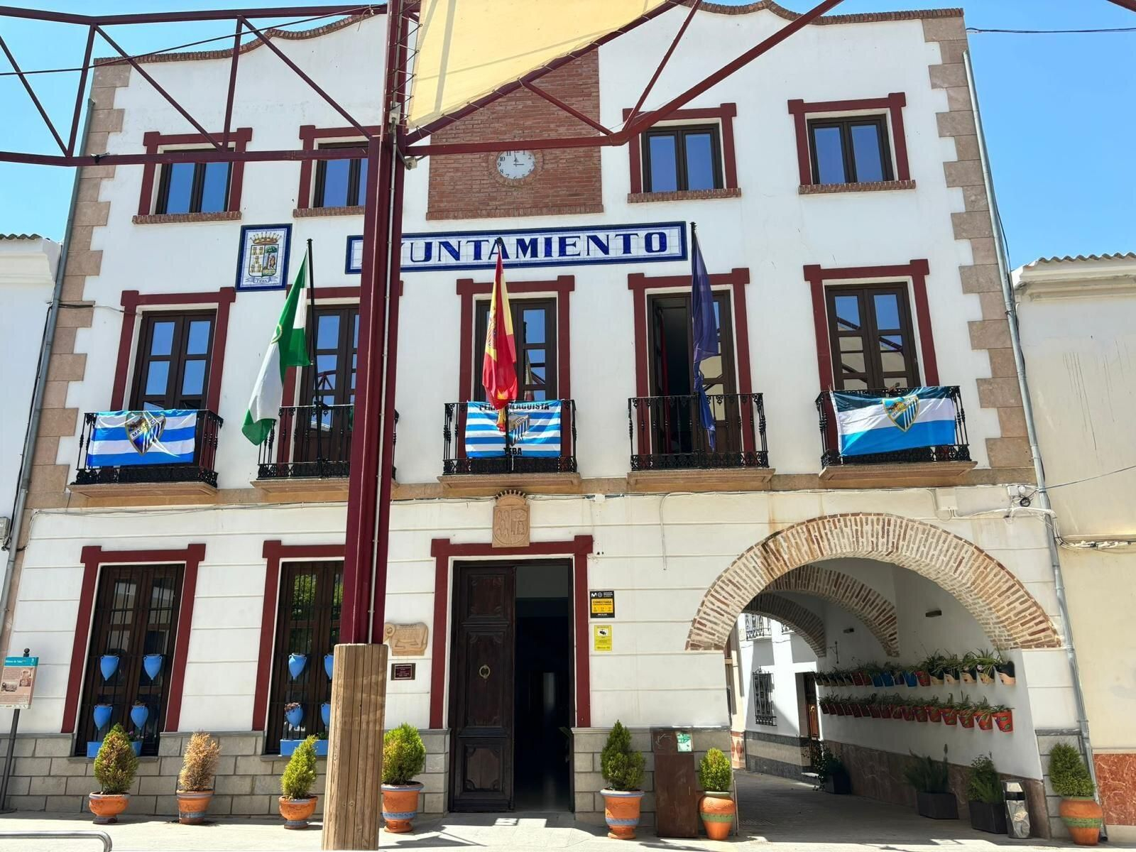 Los ayuntamientos de la provincia con el Málaga CF por bandera