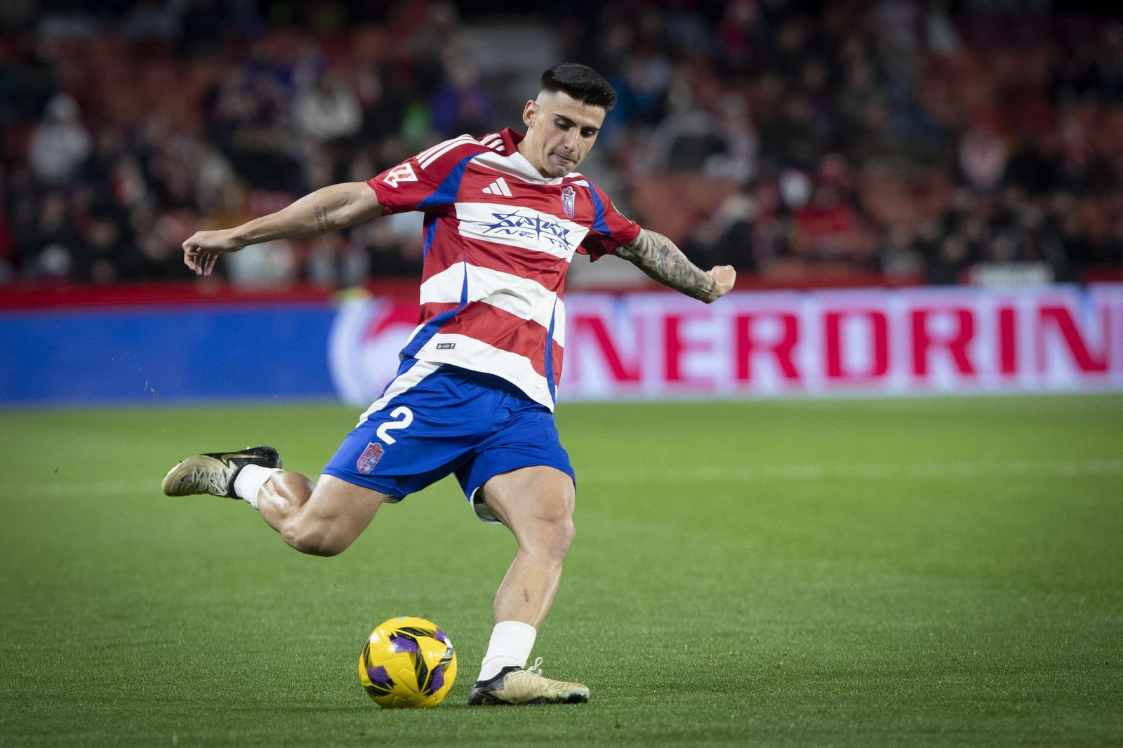 Las mejores imágenes de la victoria del Granada ante el Oviedo