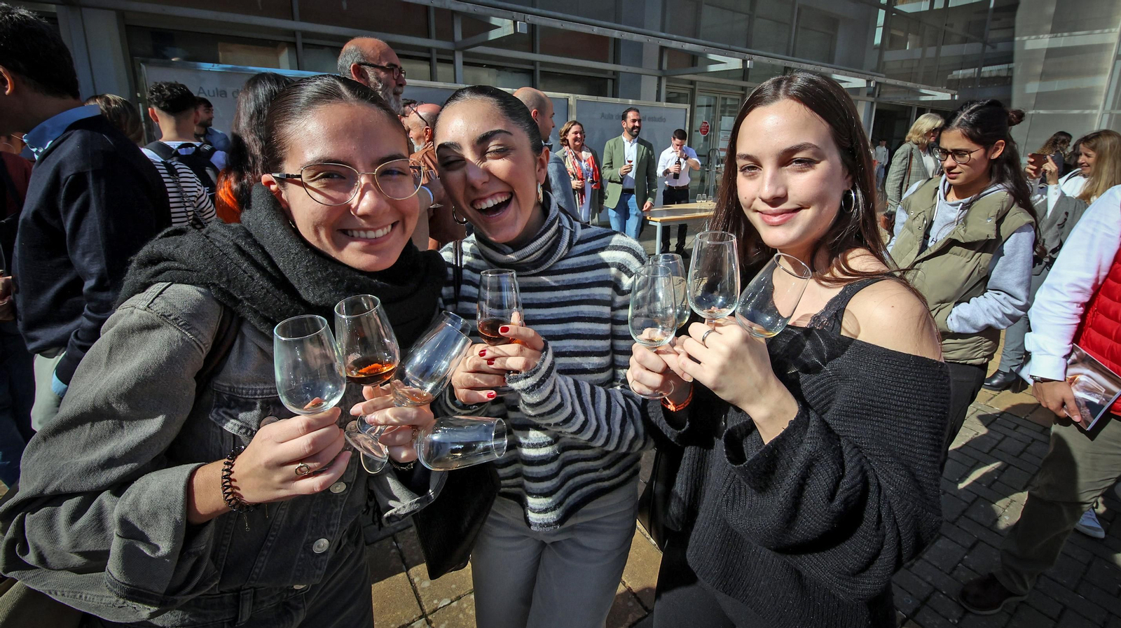 Búscate en el Brindis por el Día Mundial del Enoturismo en el Campus de Jerez