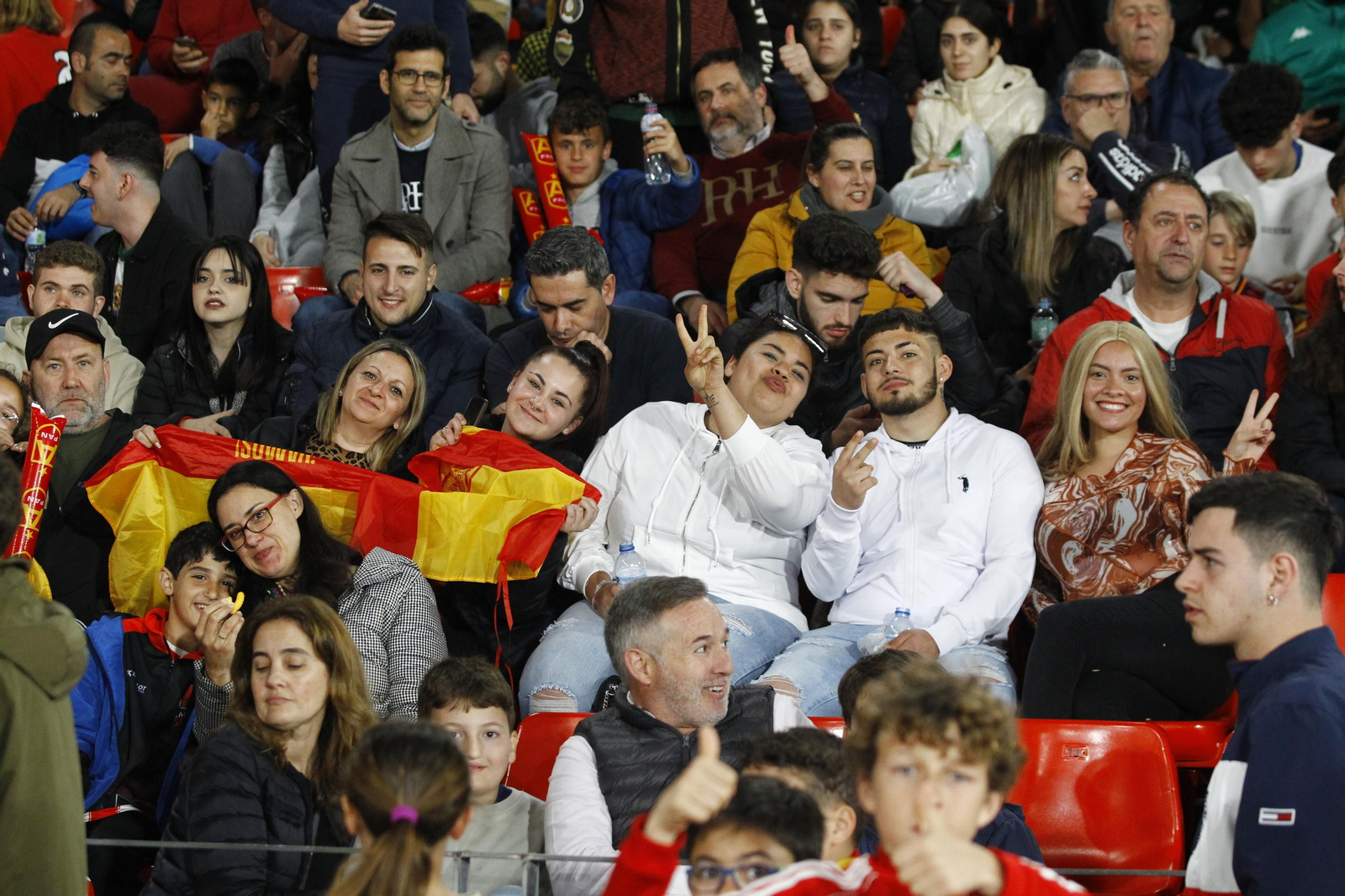 Imágenes del partido de fútbol amistoso entre las selecciones de España y Suiza Sub 21, disputado en Almería