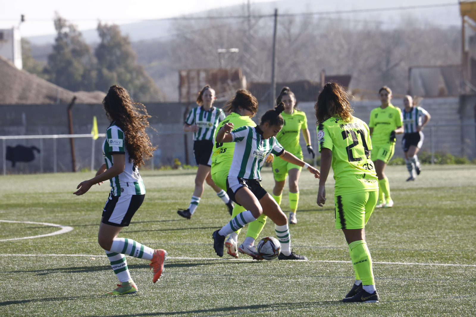 Las imágenes del derbi cordobés femenino entre el Córdoba y el Pozoalbense