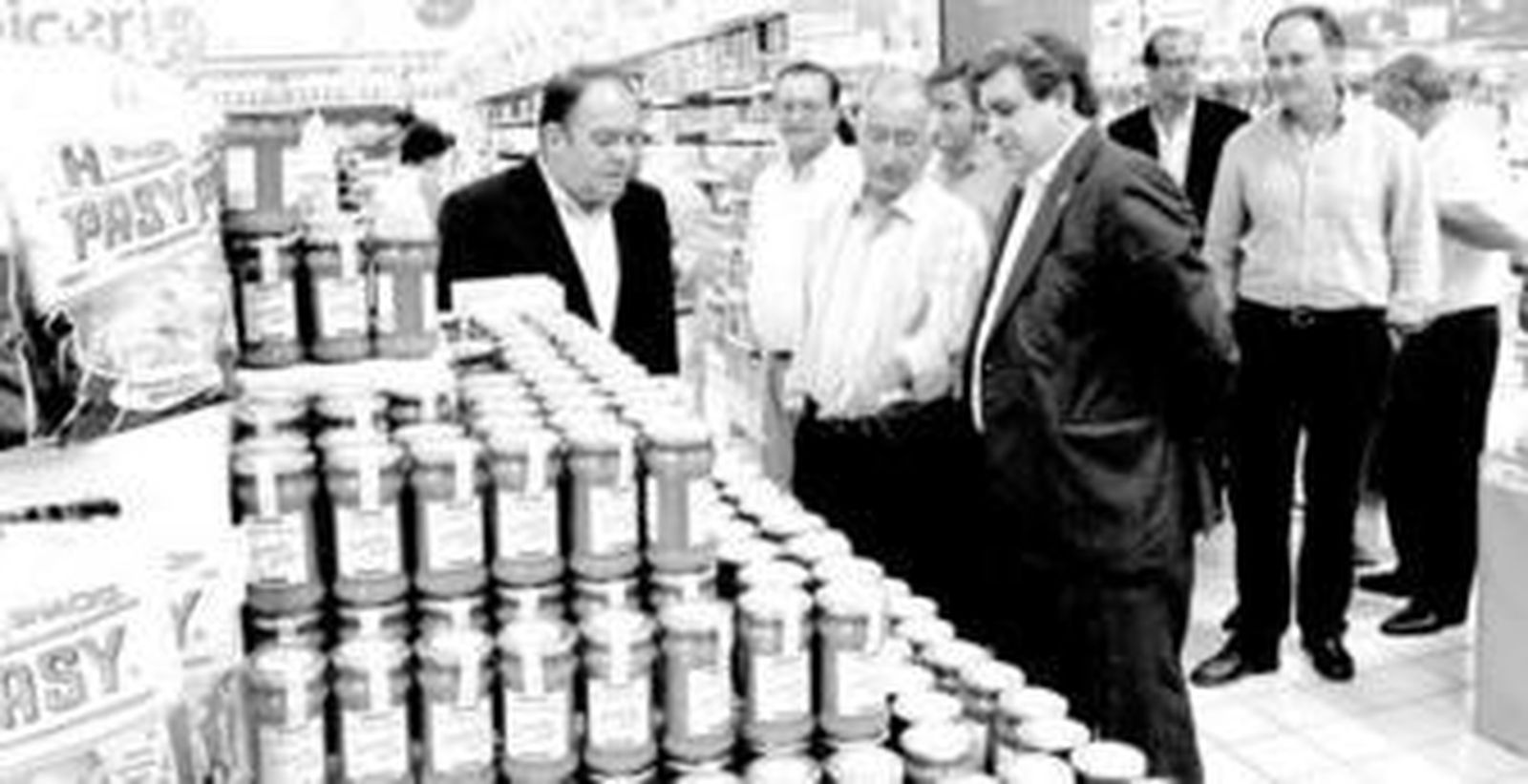 Exhibición de los productos almerienses en el Eroski del centro comercial Gran Plaza de Roquetas.