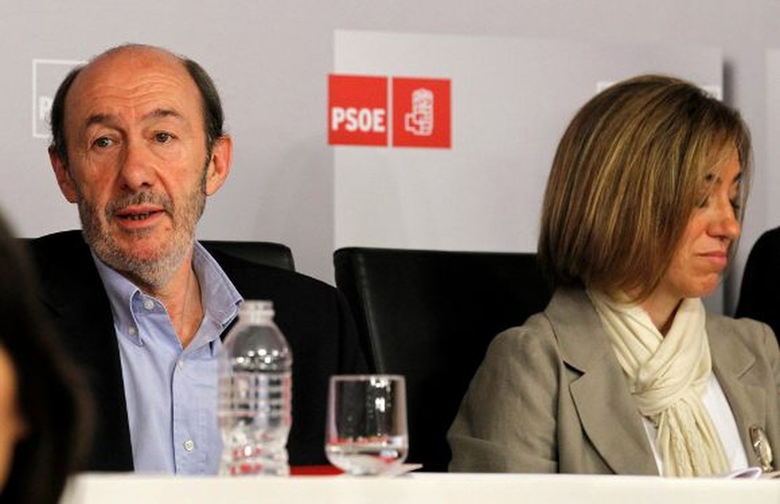 Rubalcaba saldrá "a por todas" en 2012 tras recibir el aval de todo el PSOE