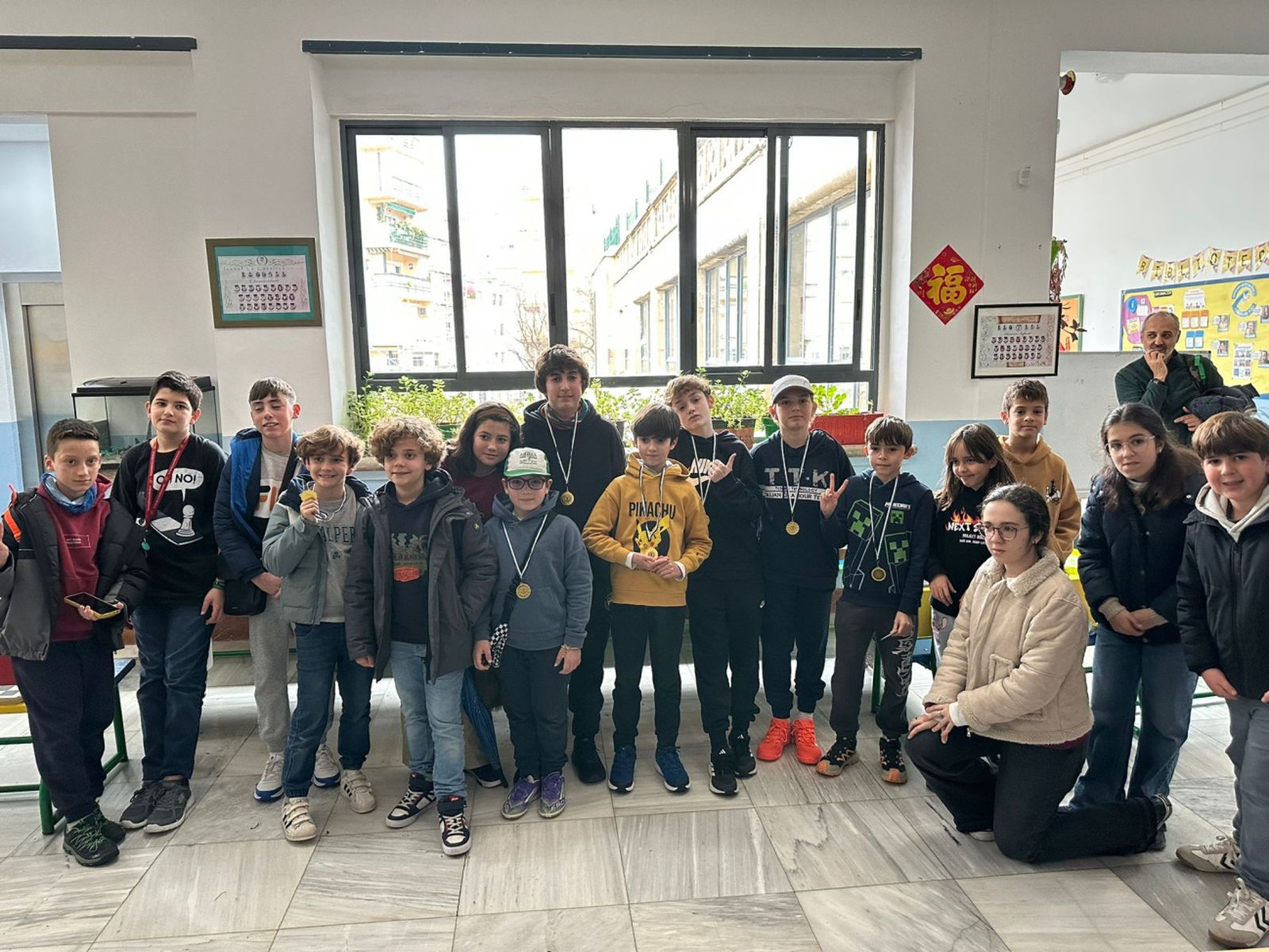 Parte de los participantes en el Torneo Social de la Peña Alfil.