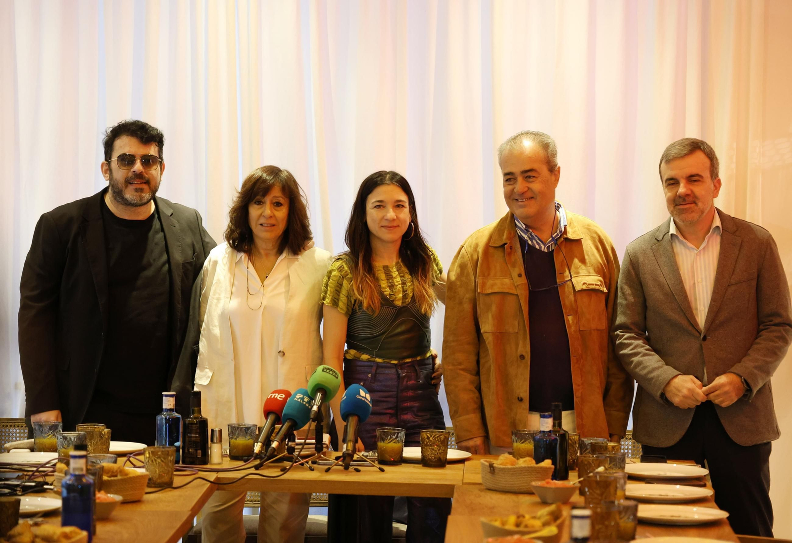 Arturo Díez-Boscovich, Aurora Rosales y Alessandra García en la presentación de la temporada 2025/2026 del Teatro del Soho CaixaBank.