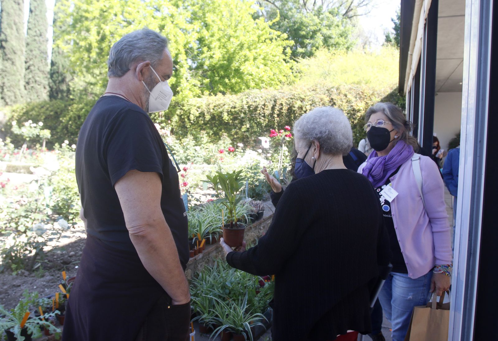 El Mercado de trueque de plantas del Jardín Botánico de Córdoba, en imágenes