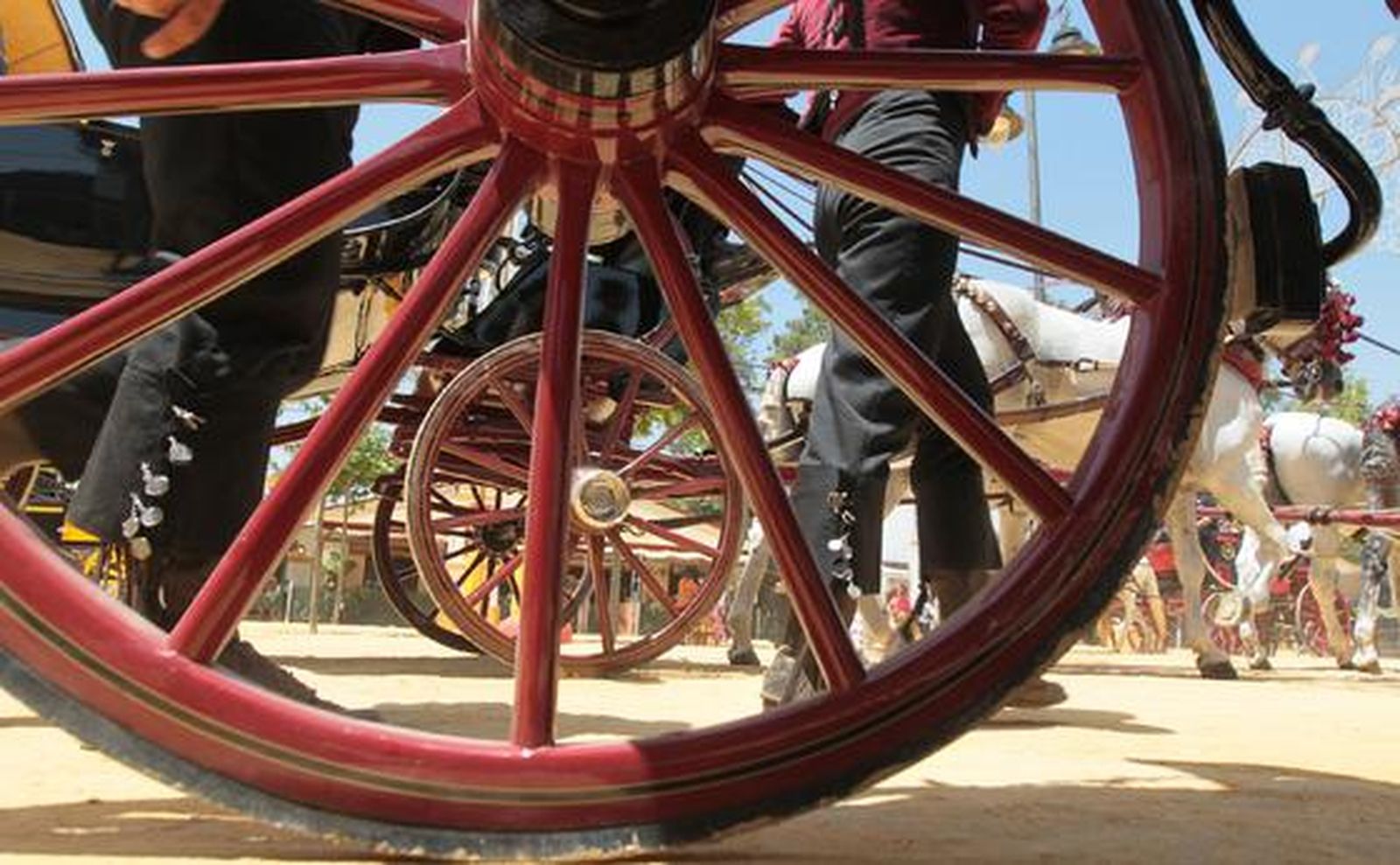 Un día de mucha calor sirve de prólogo a las últimas horas de celebración en el recinto Ferial

Foto: Miguel Angel Gonzalez
