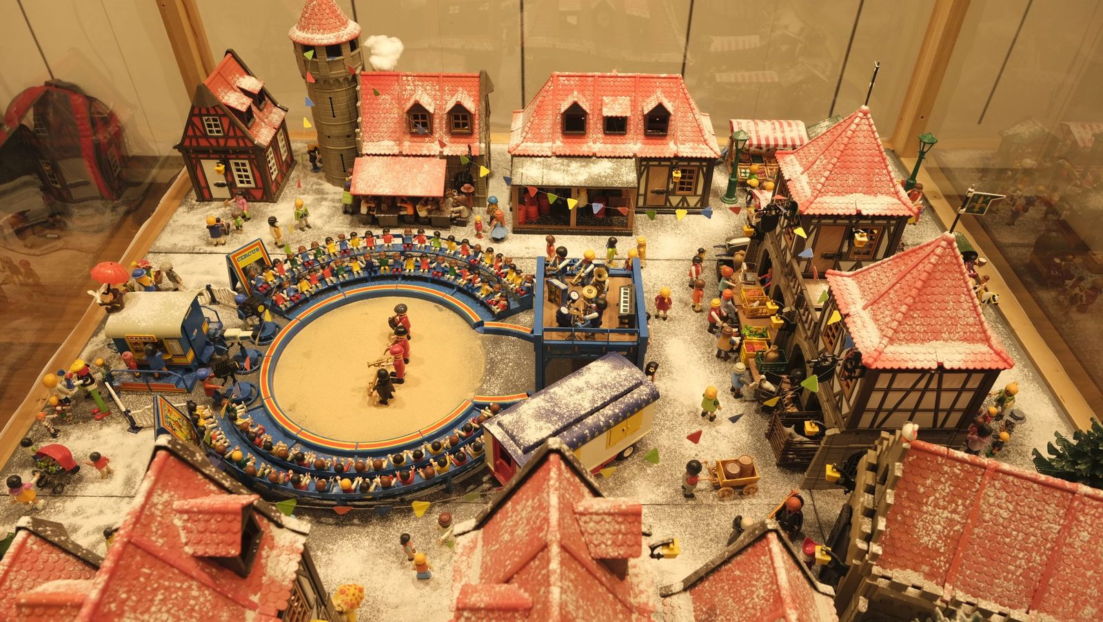 Exposición de Clicks de Playmobil contra el cáncer infantil, en fotos