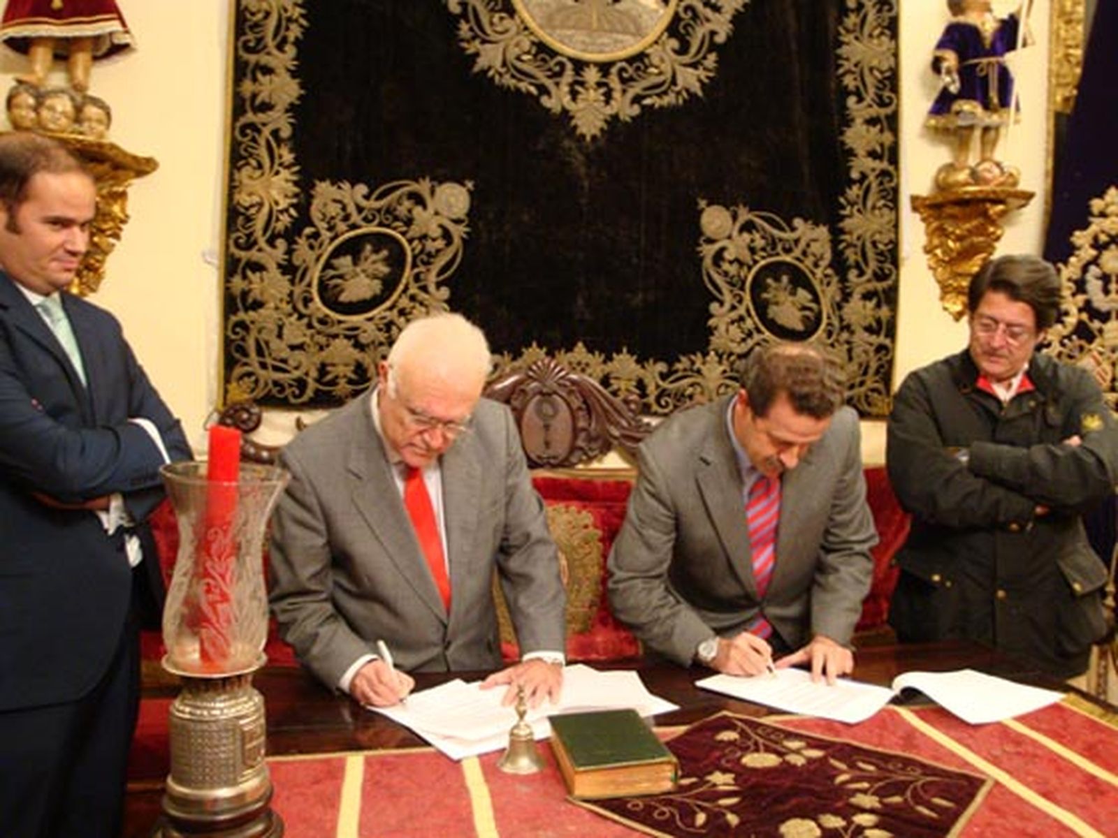 Las imágenes de Pasión `visitan´ al radiólogo