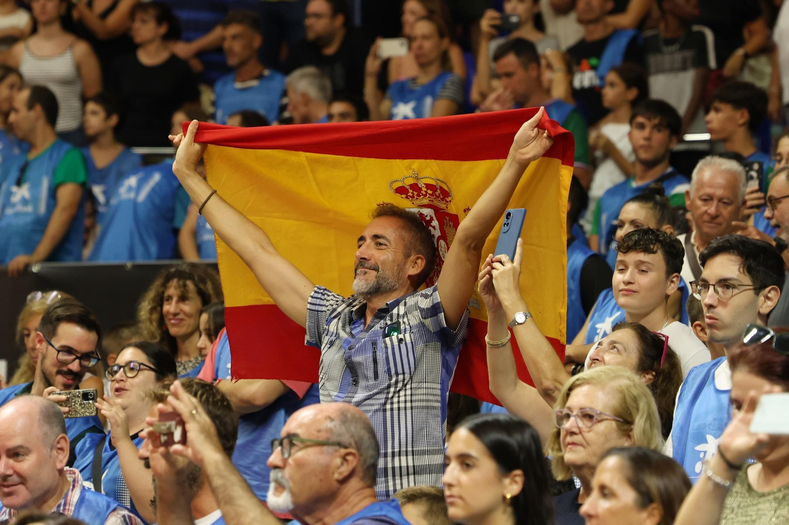 Búscate en el Carpena en el España-Portugal, con algunos VIP