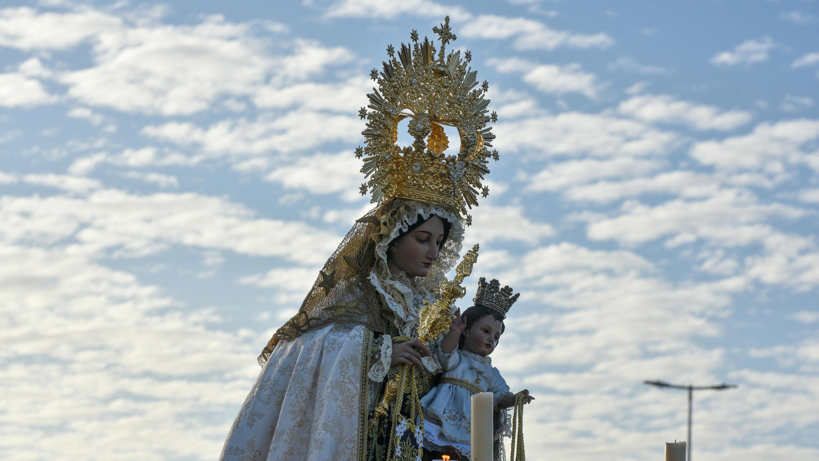 Procesión de La Virgen del Carmen en La Línea por el Dia de Todos los Santos