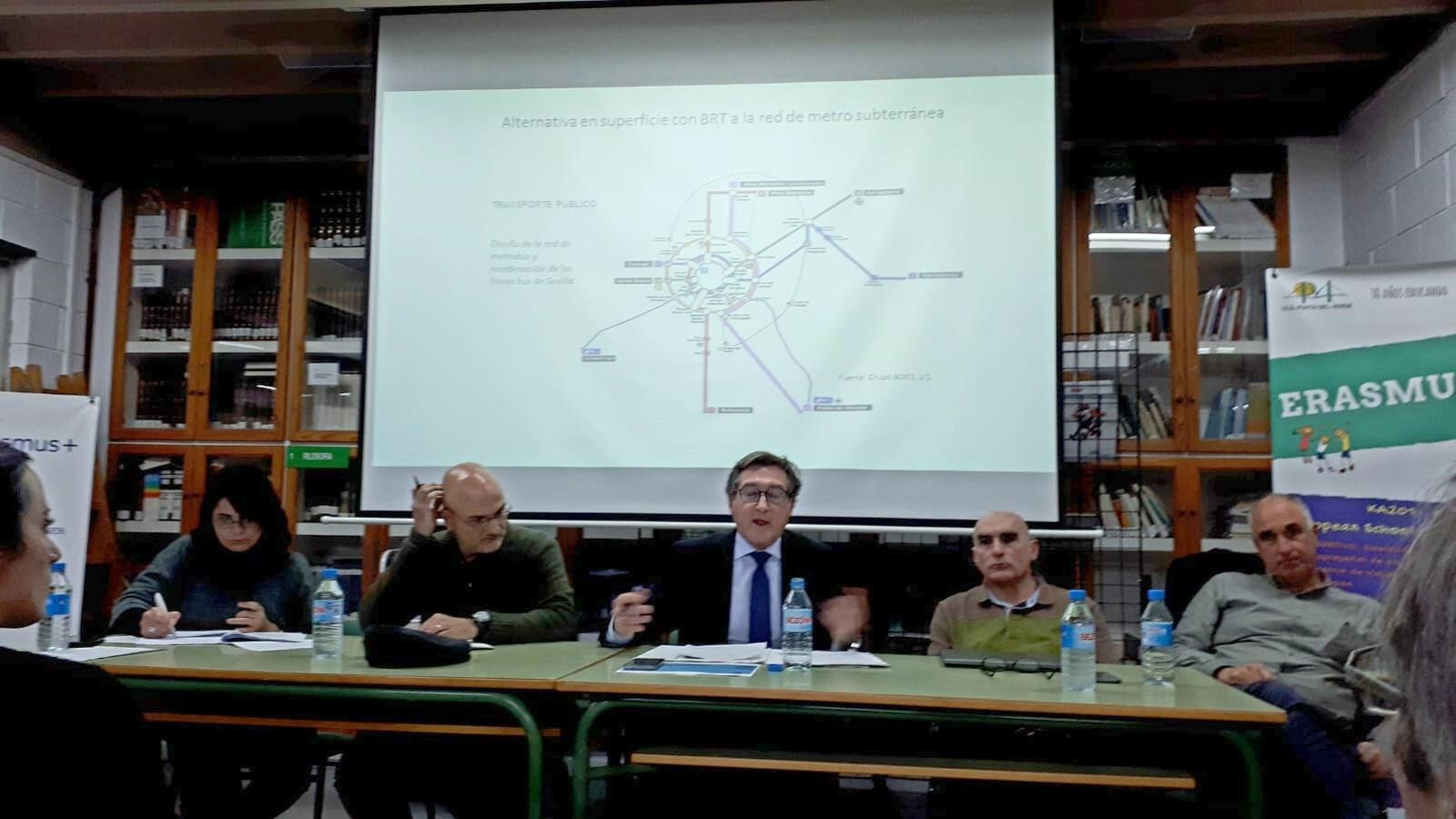 Los ponentes: Esteban de Manuel, Rafael Carmona, Juan Requejo e Indalecio de la Lastra en las jornadas sobre el paso del río de la SE-40.