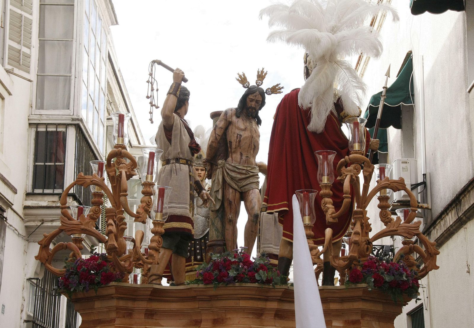 El Cristo flagelado, sobre su nuevo paso.