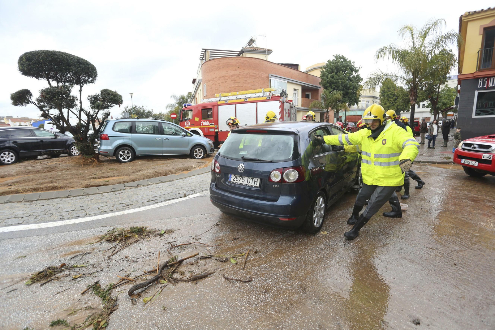 Las fotos de Campanillas inundada por el desbordamiento del río