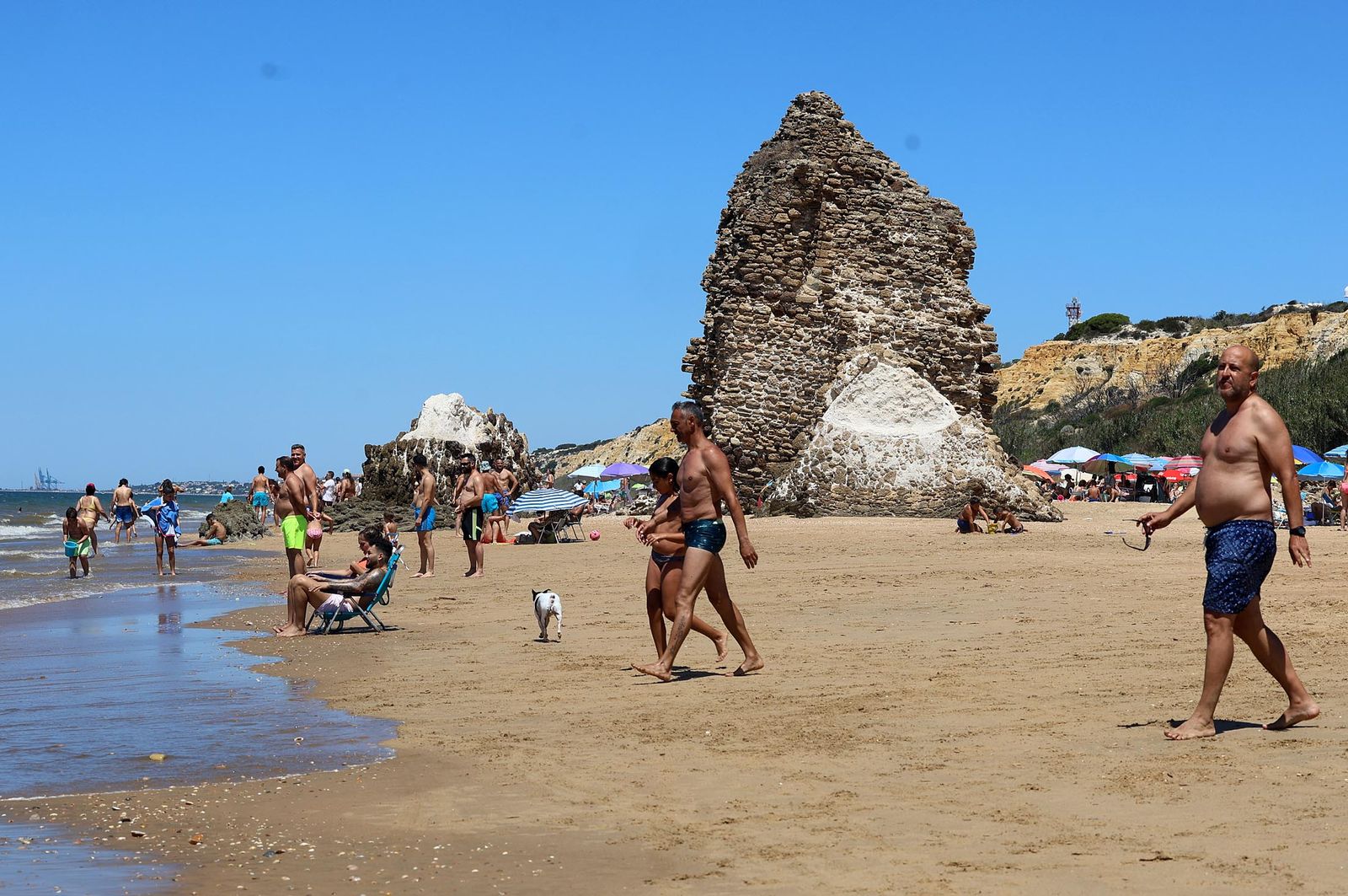 Imágenes de una maravillosa mañana de verano en las playas de la Torre del Loro y Mazagón