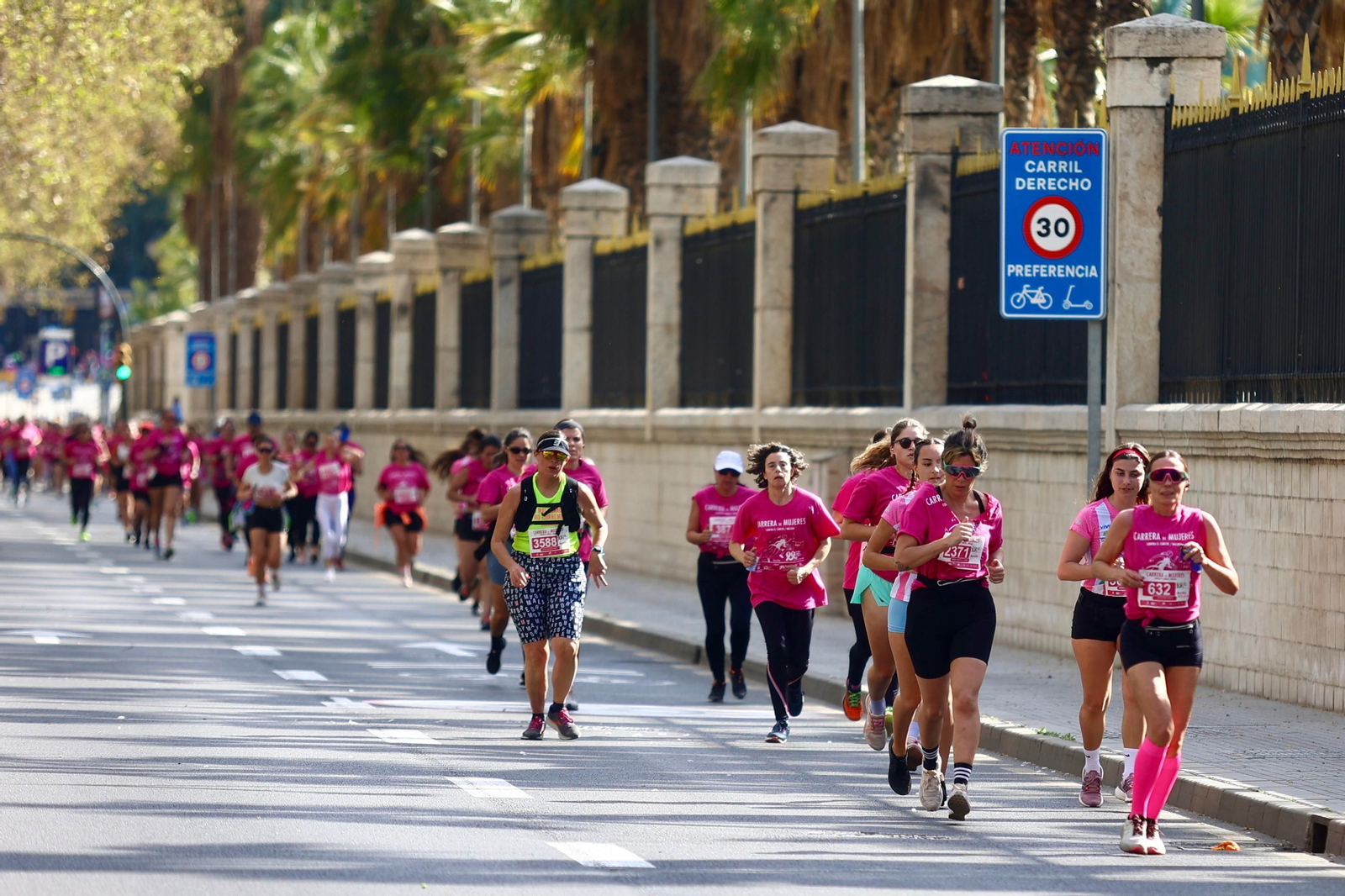 La Carrera “Mujeres Contra el Cáncer”, en fotos