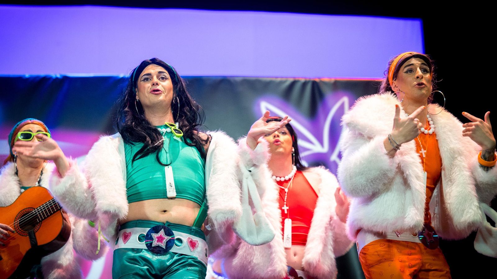 Búscate entre las mejores imágenes de la sexta sesión de cuartos de final del COAC 2025