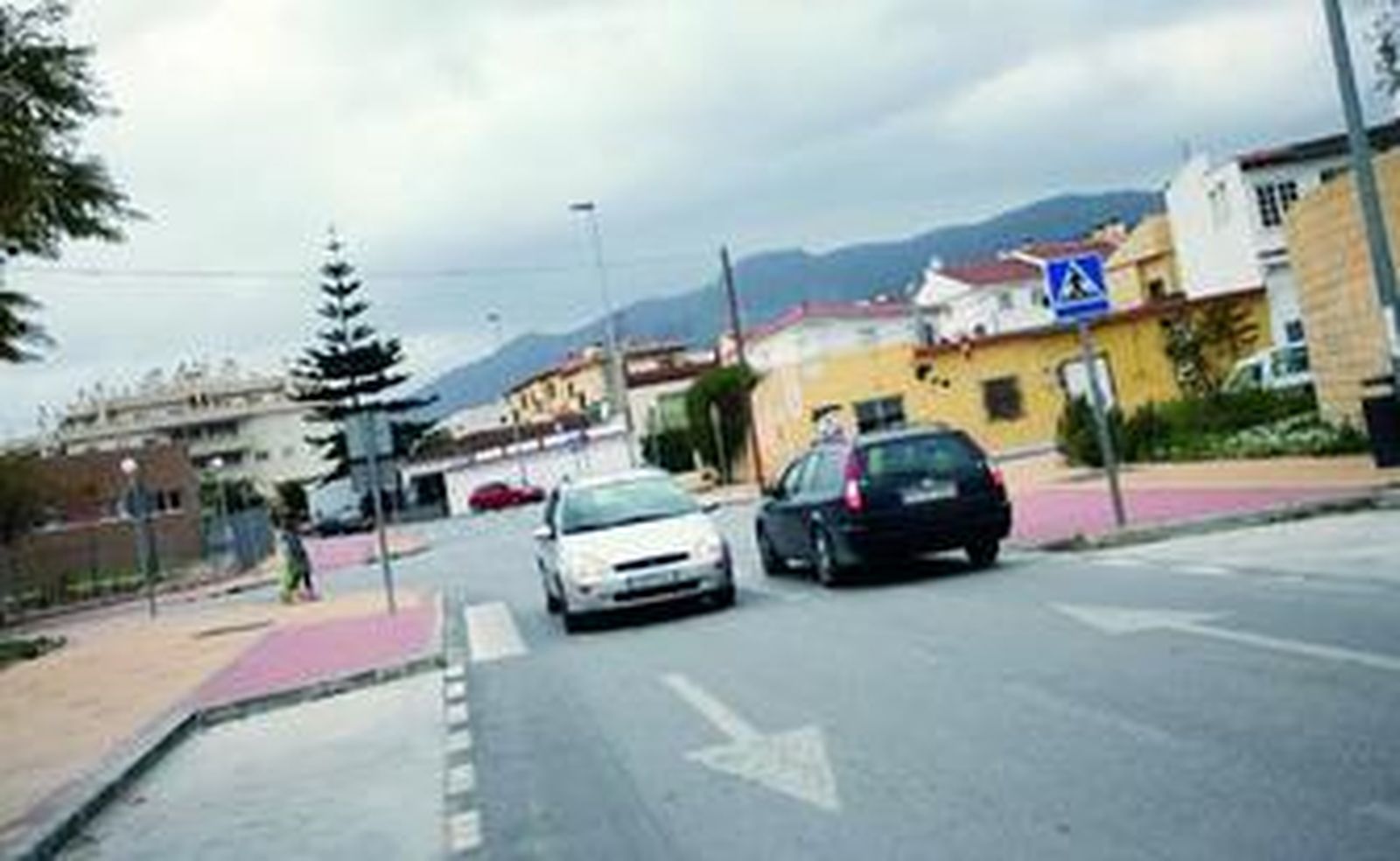 Calle Rigoberta Menchú, en el barrio de Churriana de La Huertecilla.