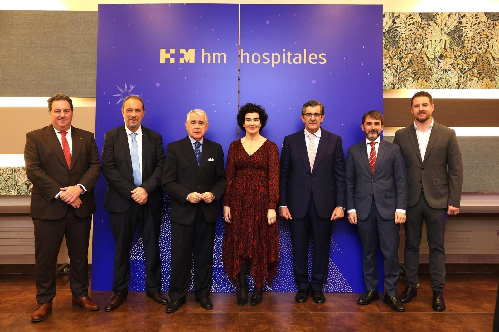 Responsables de HM Hospitales, autoridades y representantes del sector sanitario, en la reunión celebrada en Málaga. Responsables de HM Hospitales, autoridades y representantes del sector sanitario, en la reunión celebrada en Málaga.
