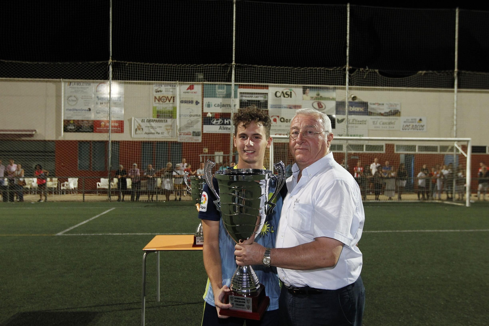 Las imágenes del VII Trofeo de Feria de Fútbol Juvenil 'I Memorial Juan Oncala'