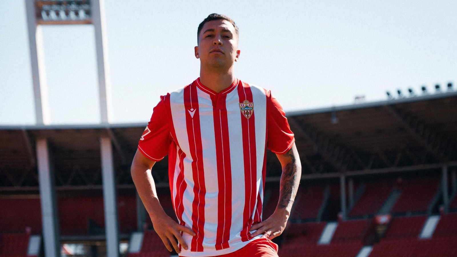 Thalys es el nuevo delantero del Almería.
